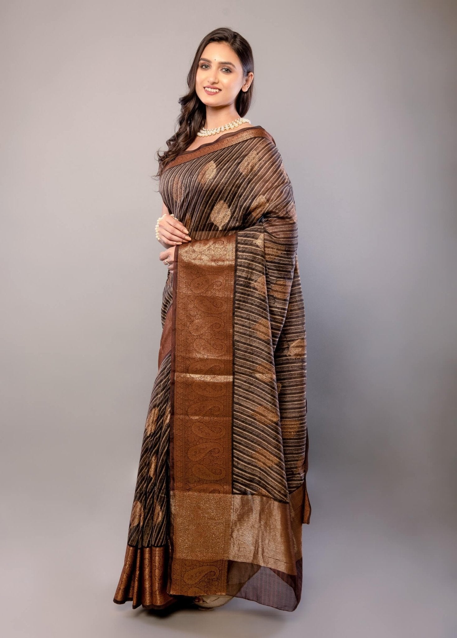 Black and Copper Zari Woven Silk Saree - Anvi Couture