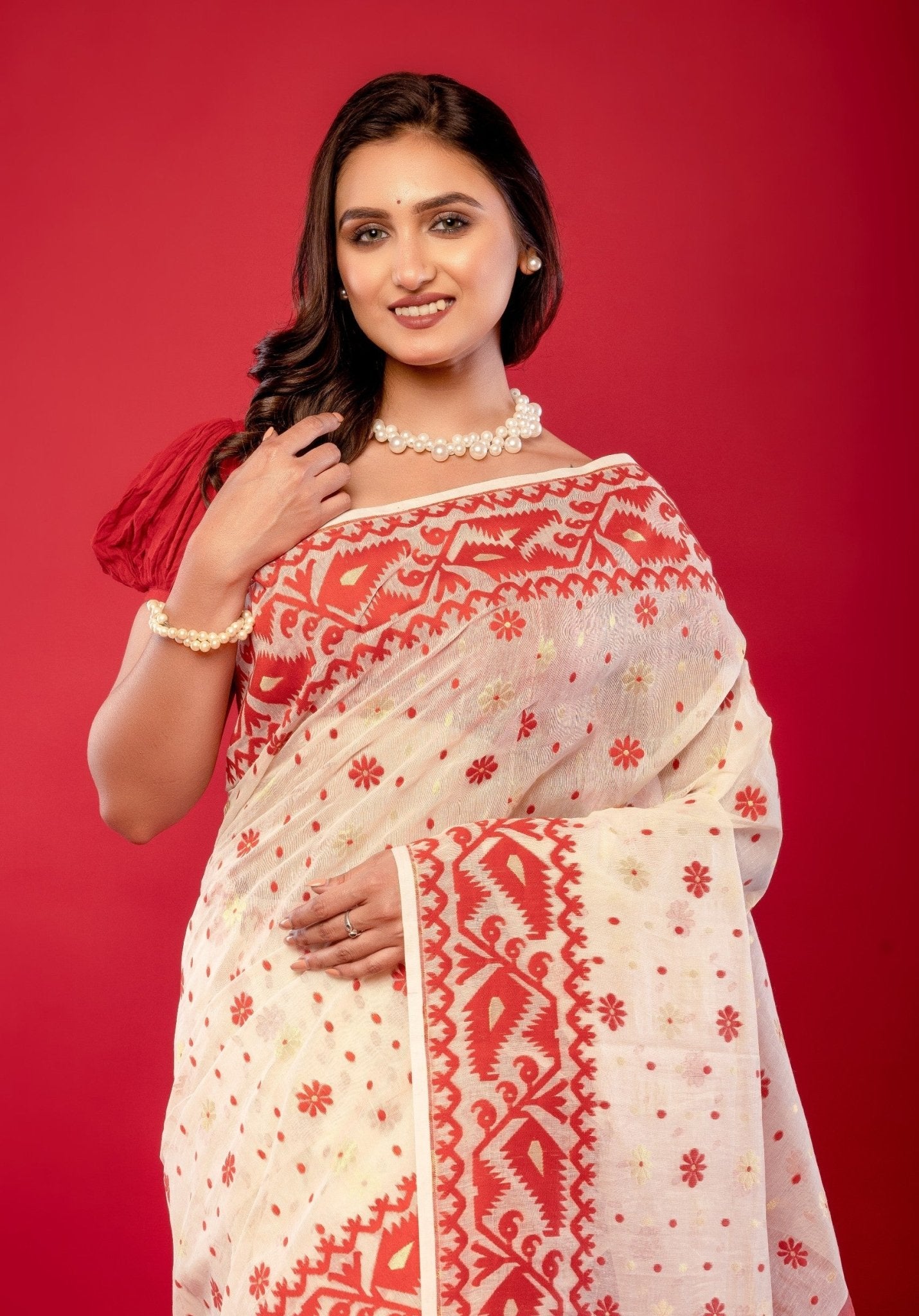 White & Red Traditional Bangladeshi Dhakai Jamdani Saree - Anvi Couture