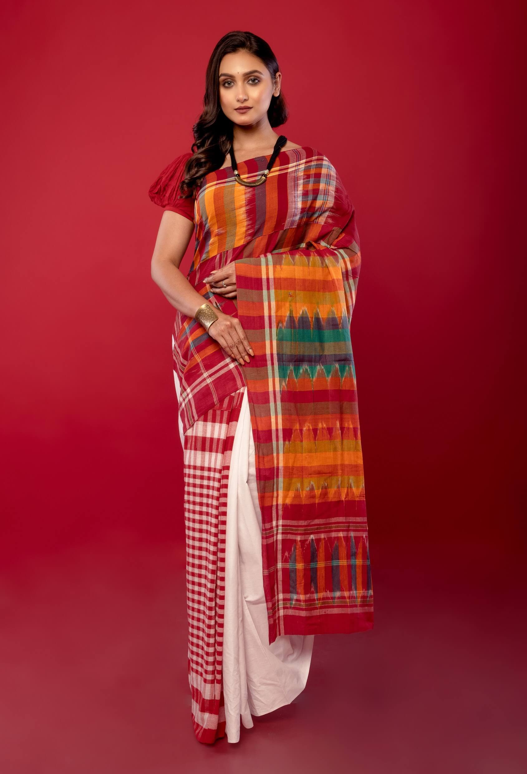 Red & White Soft Bengal Handwoven Gamcha Checked Saree - Anvi Couture