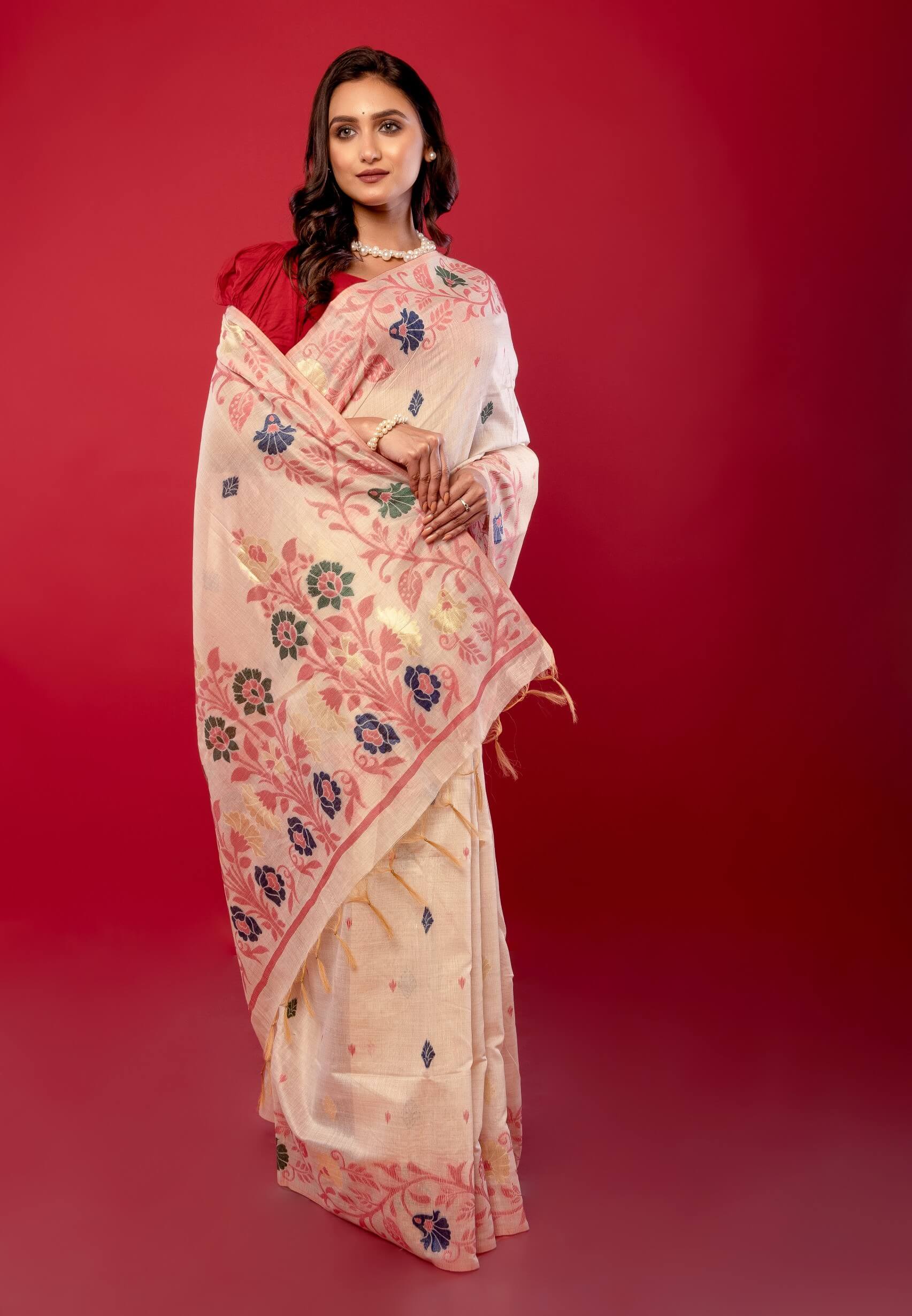 Off - White & Pink Handwoven Cotton Jamdani Saree - Anvi Couture