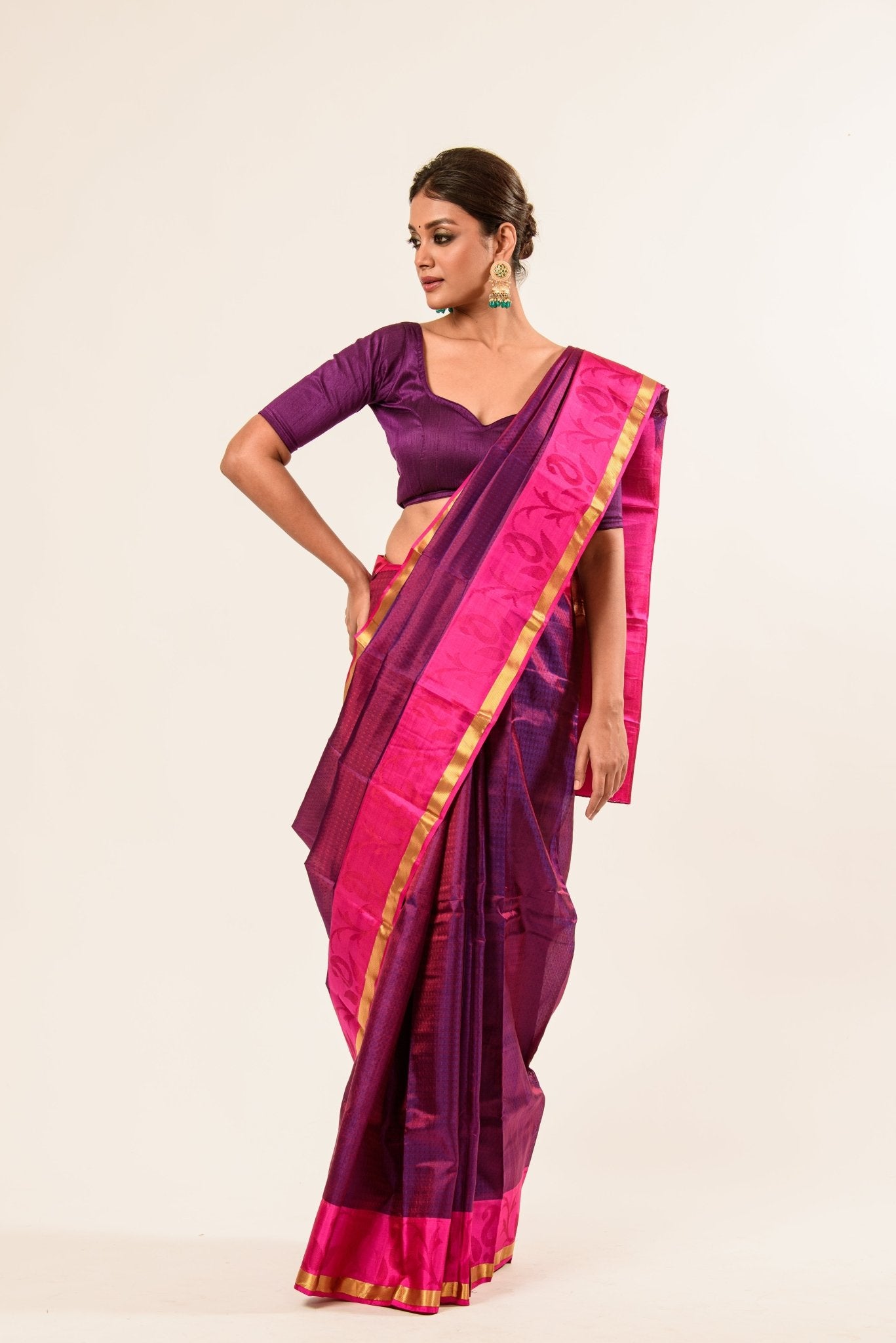 Purple and Pink Kanjivaram Silk Saree With Check Patterns and Mayil Butas - Image 3