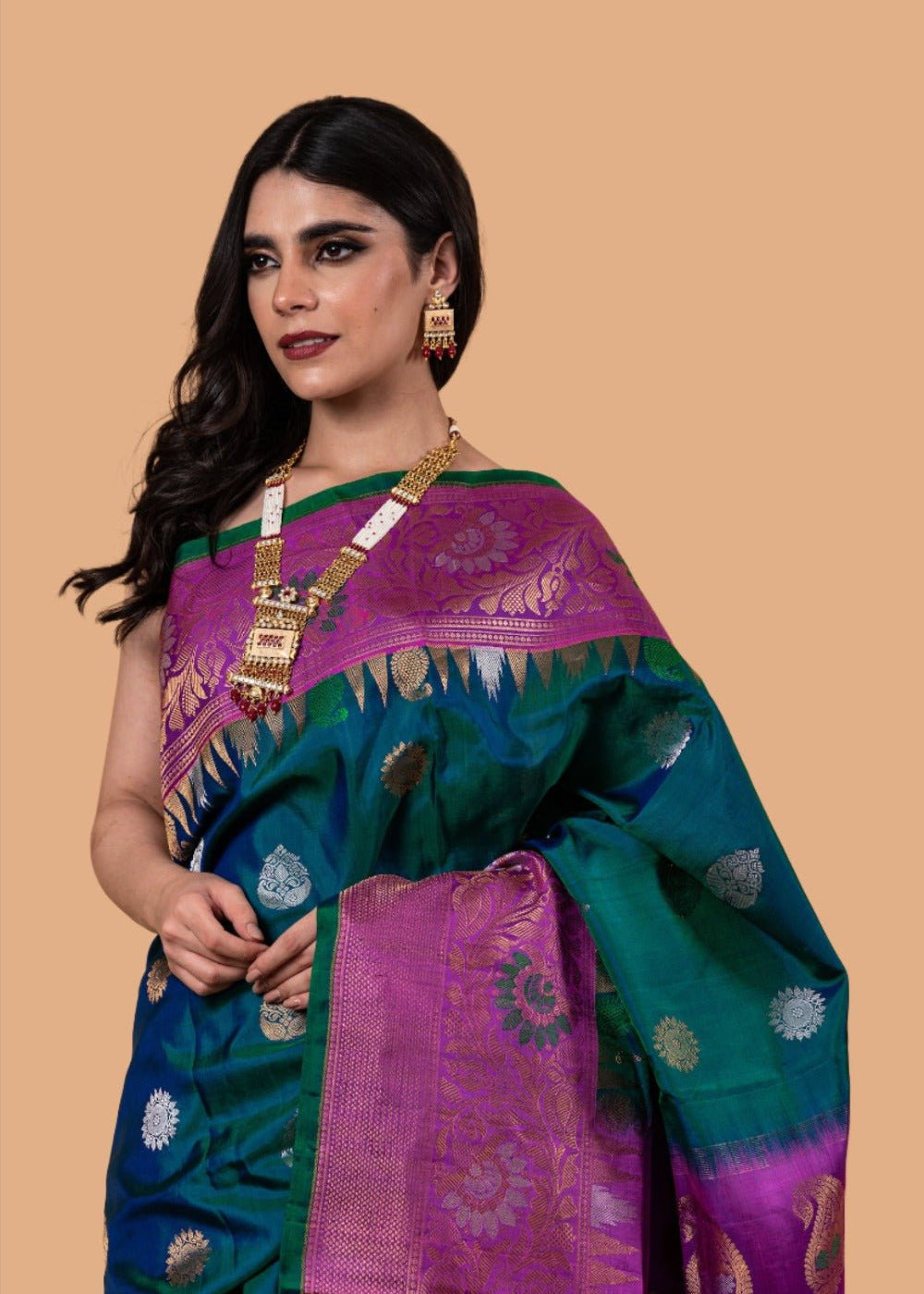 Peacock Green Handwoven Original Gadwal Silk Saree - Anvi Couture - Image 2