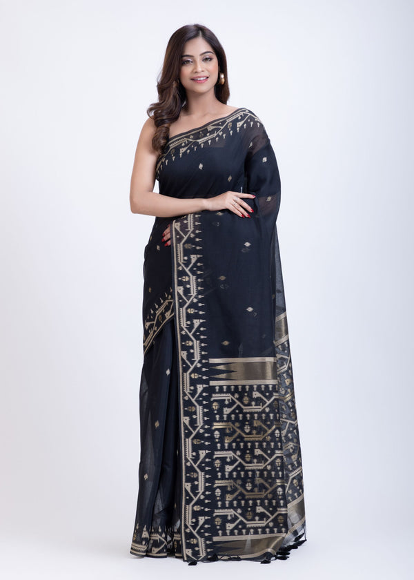 Black Jamdani Saree With White Weaving Border and Pallu Full