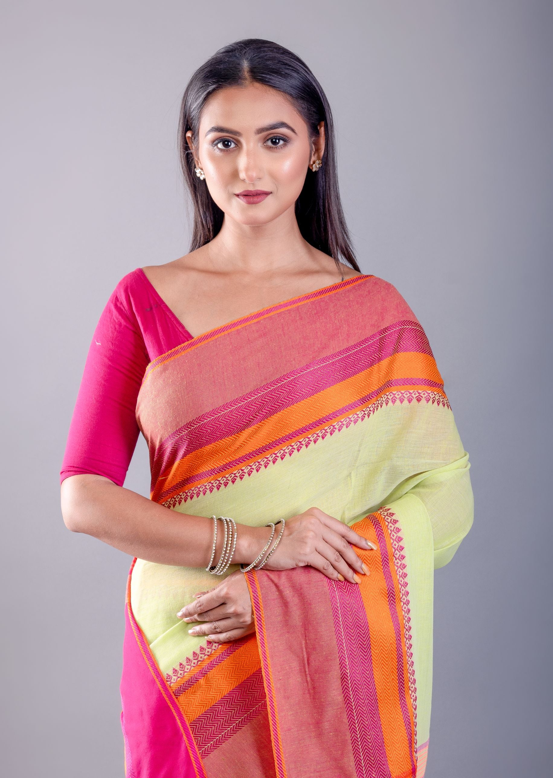 Pink and Lemon Green Bengal Cotton Handloom Saree - Image 3