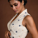 White Collar Blouse with V Neckline and Front Closure - Anvi Couture