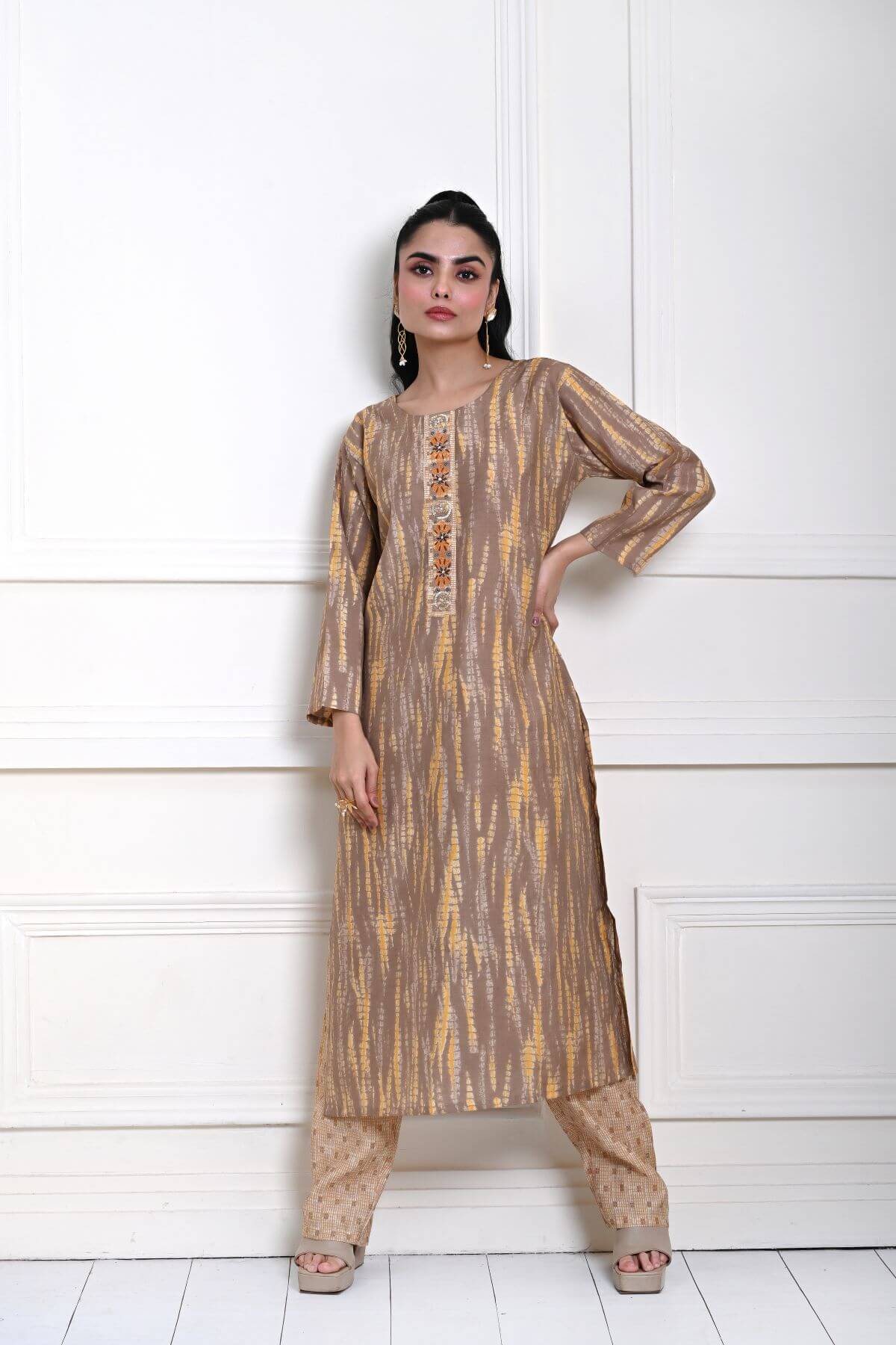 Yellow and Grey Printed Kurti Set in Cotton Silk