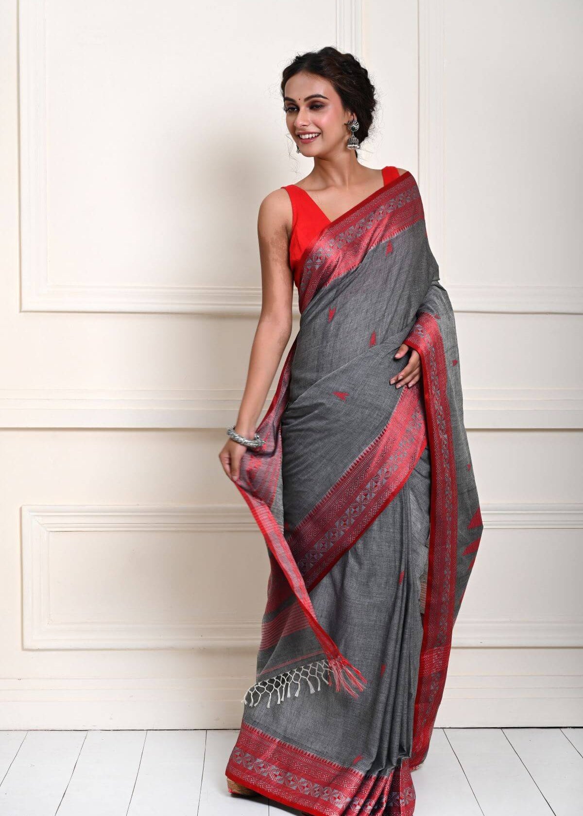 Grey Handloom Saree with Red Border and all-over Buta