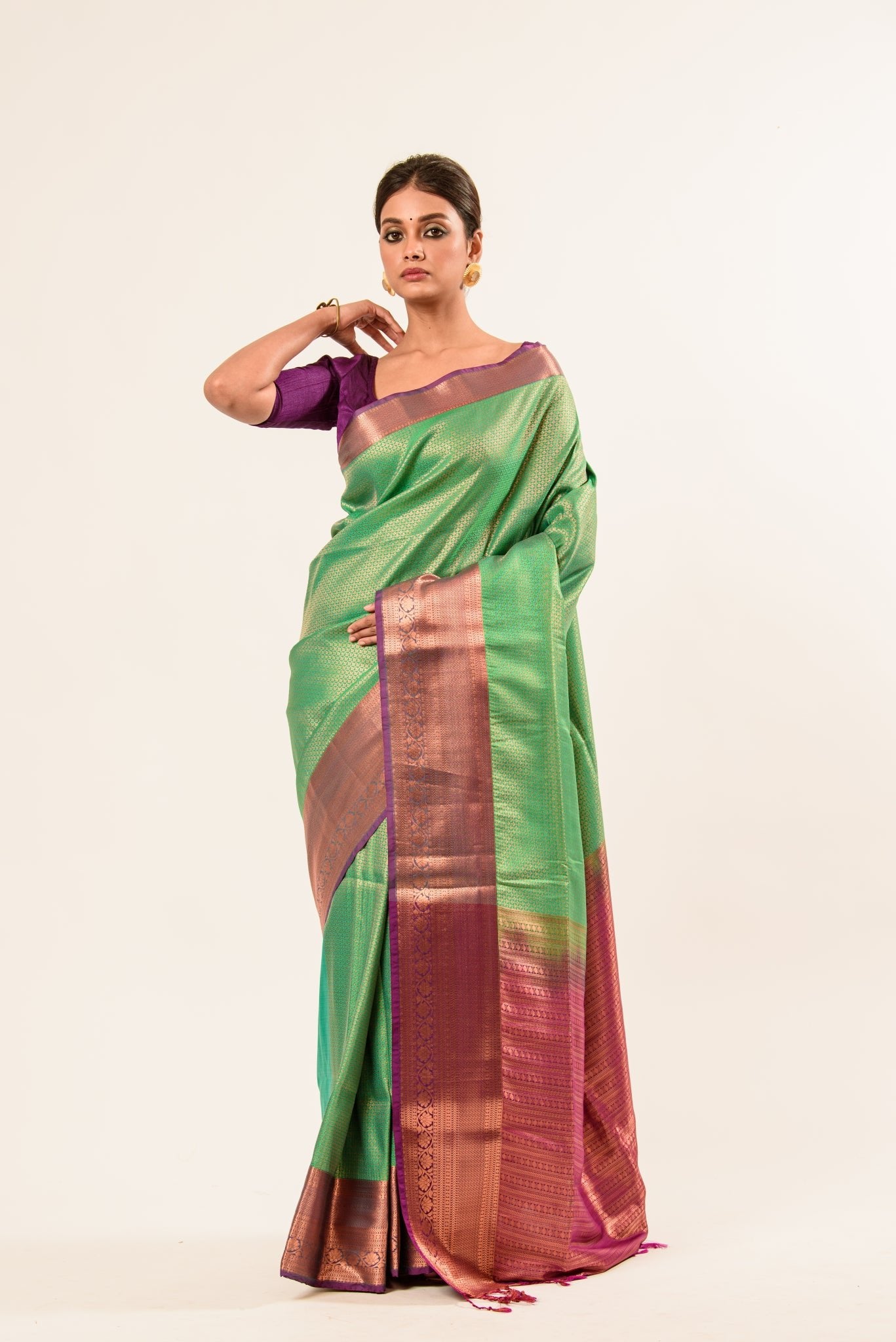 Forest Green Kanjivaram Silk Saree with Magenta Border and all over Zari - Image 2