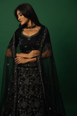 Black Lehenga Set with Zardozi Embroidery