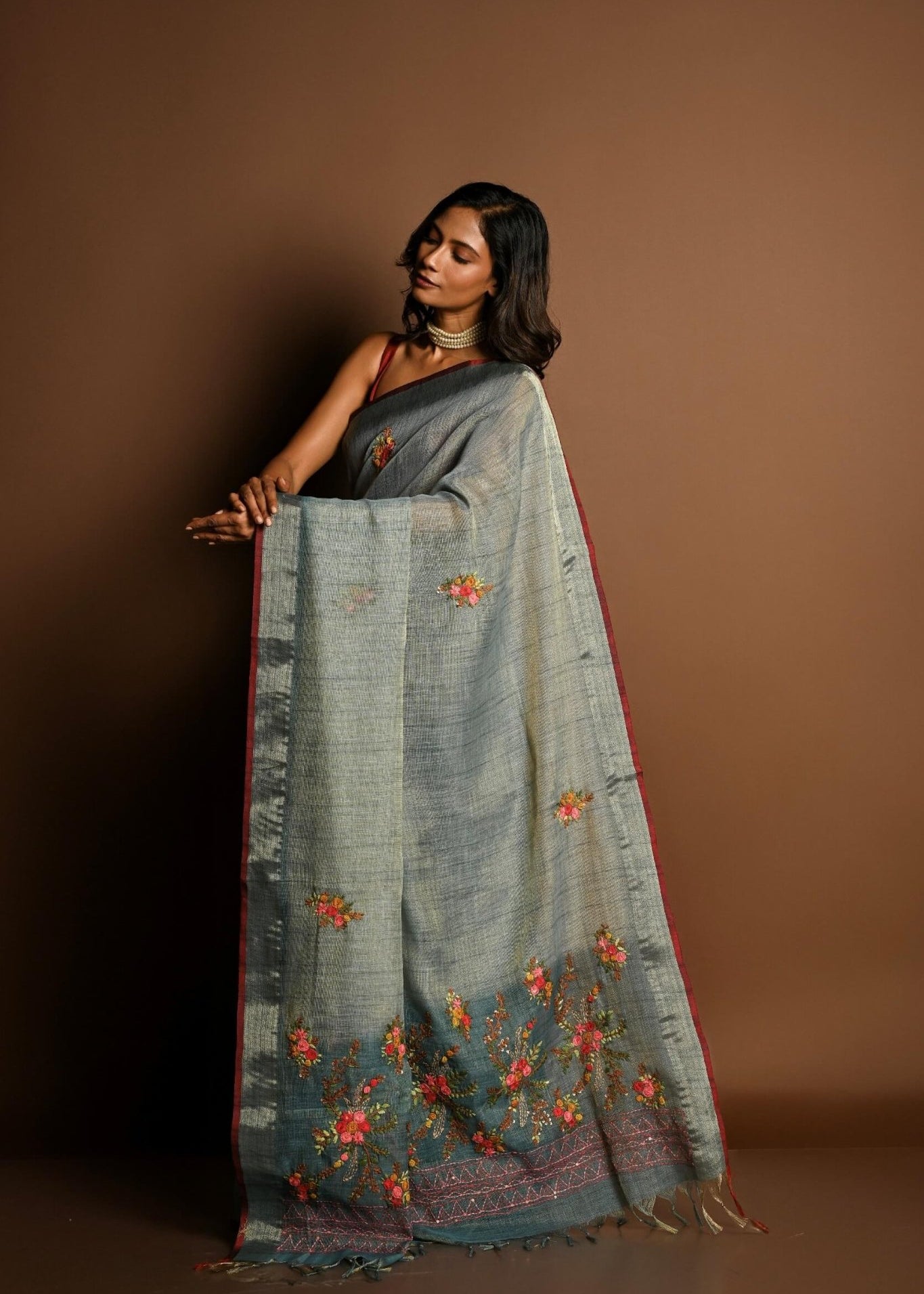 Grey Pure Linen Saree with Floral Resham Thread Embroidery Work - Anvi Couture
