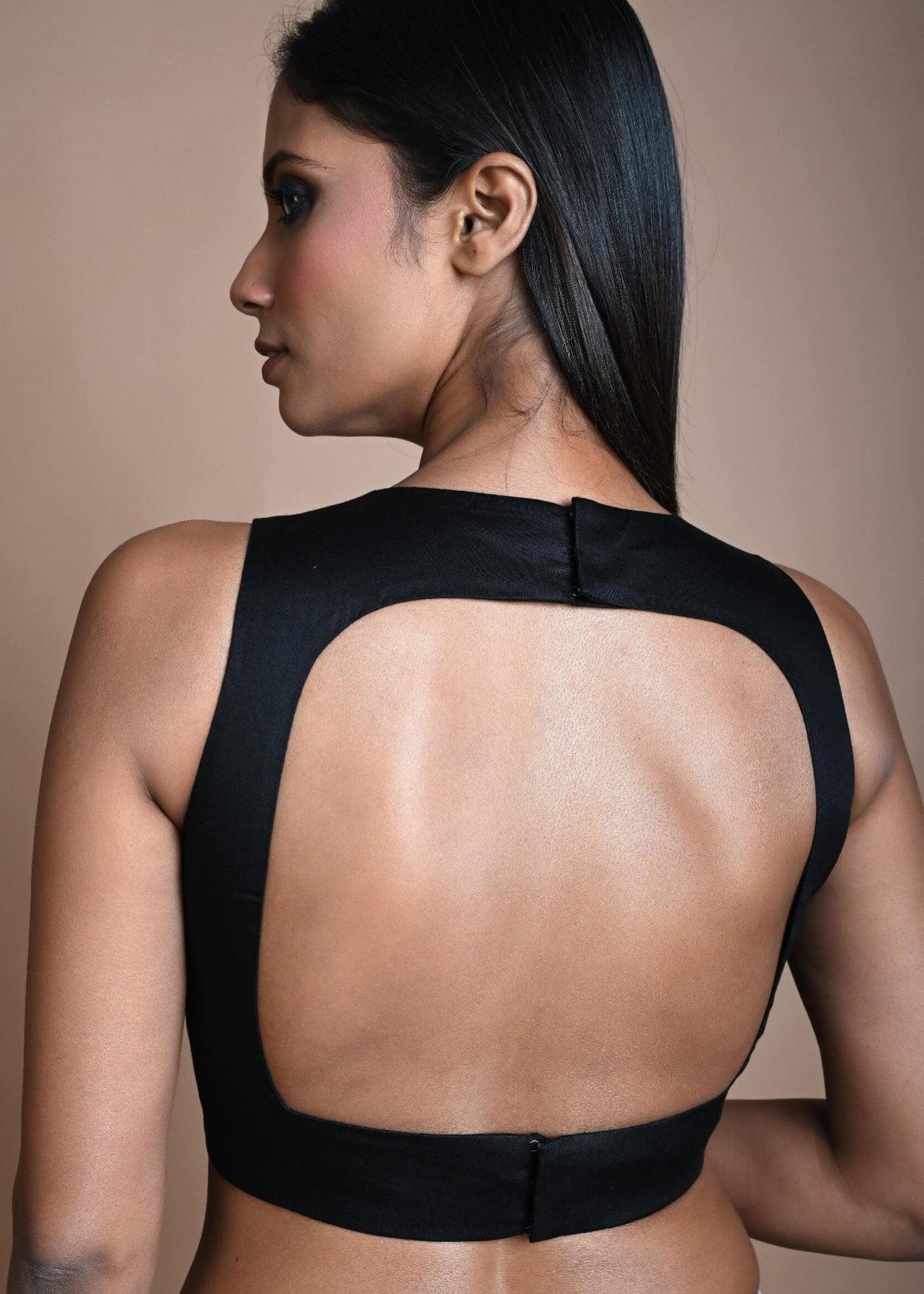 Black Sleeveless blouse with V Neck Neckline - Image 4