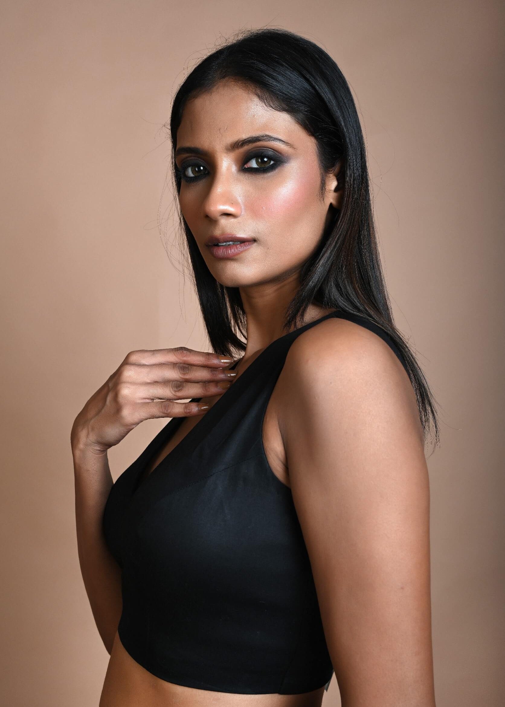 Black Sleeveless blouse with V Neck Neckline - Image 3