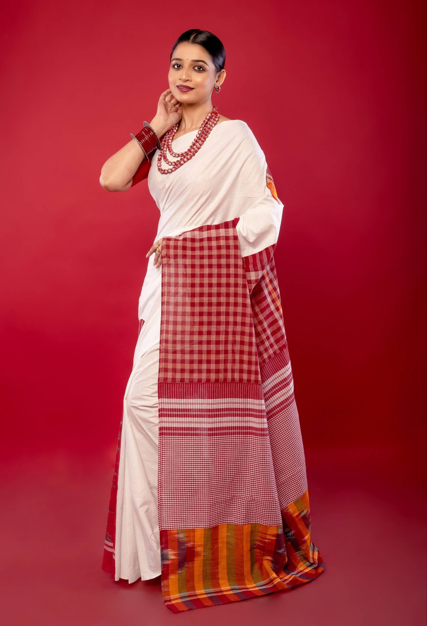 White Cotton Saree with Contrasting Gamcha Print Pallu - Anvi Couture