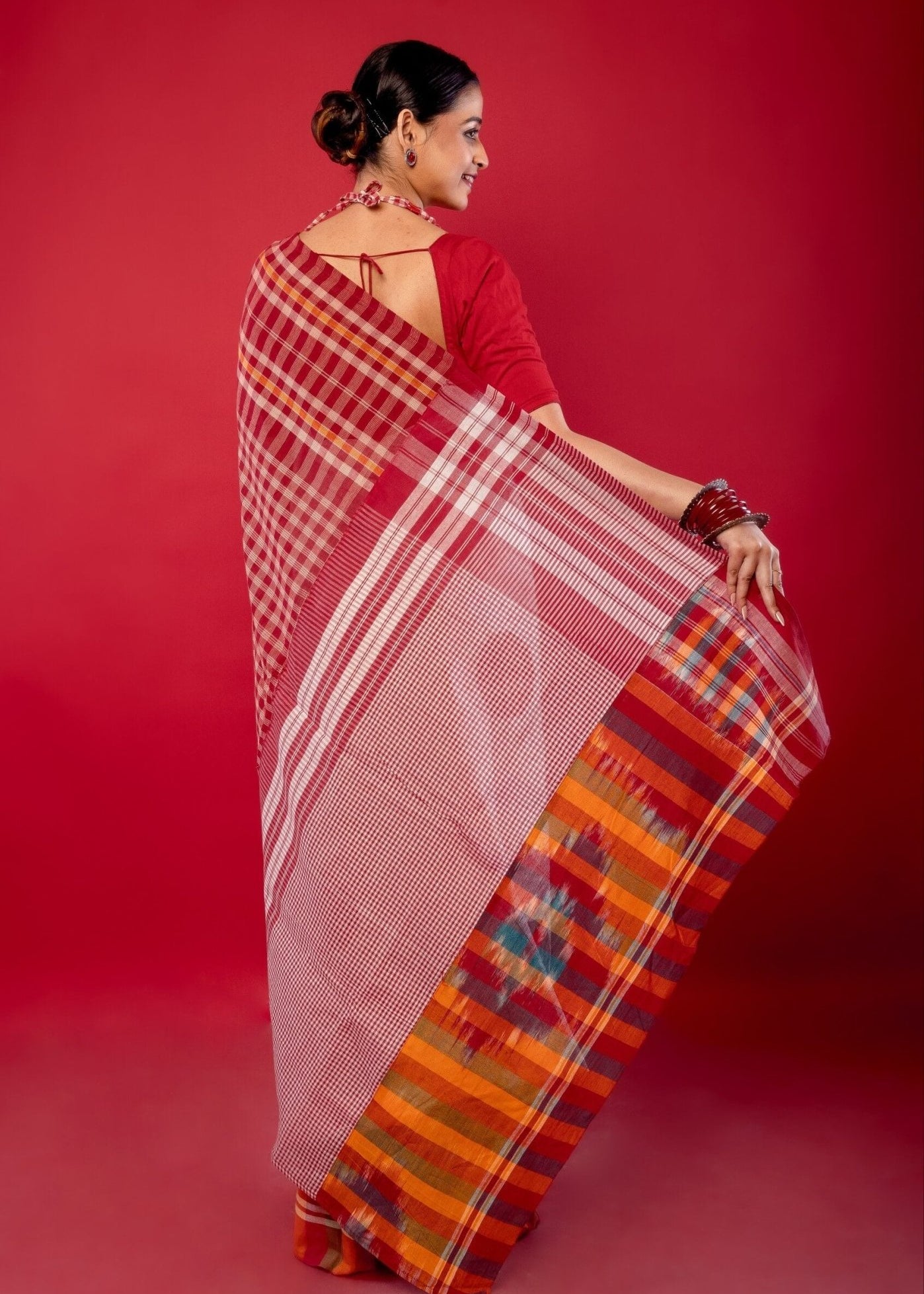 White Cotton Saree with Contrasting Gamcha Print Pallu - Anvi Couture