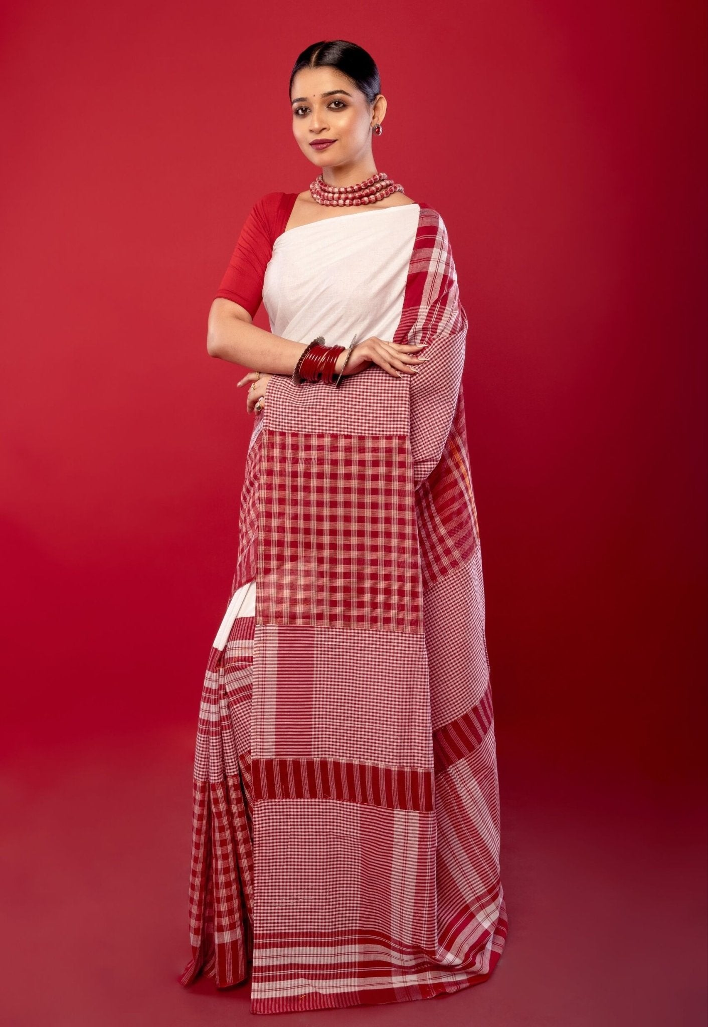 White and Red Cotton Saree with Gamcha Print Border and Pallu - Image 2