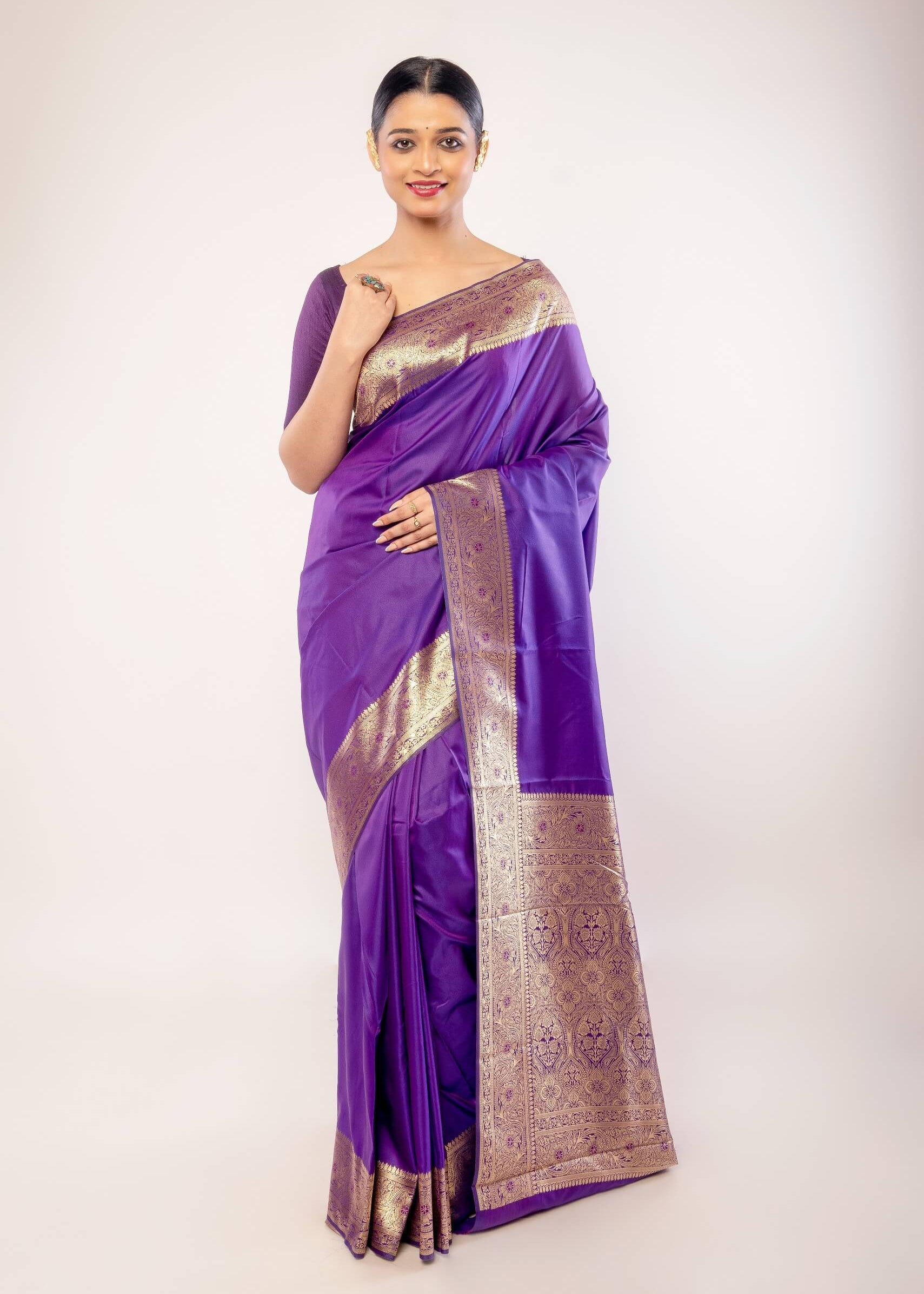 Purple Art silk Saree with Contrasting Gold Zari Border - Anvi Couture