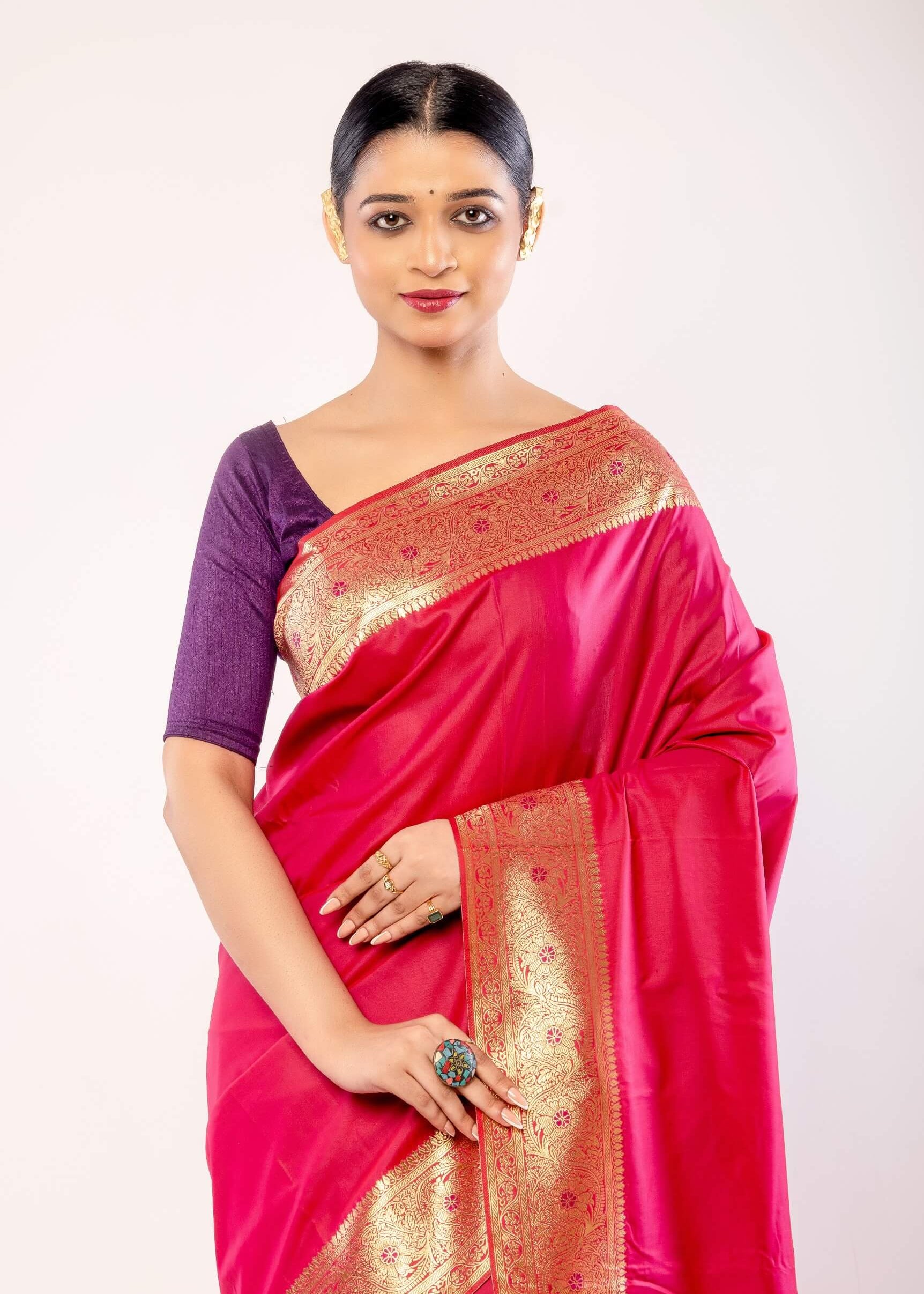 Pink Art silk Saree with Contrasting Gold Zari Border - Anvi Couture
