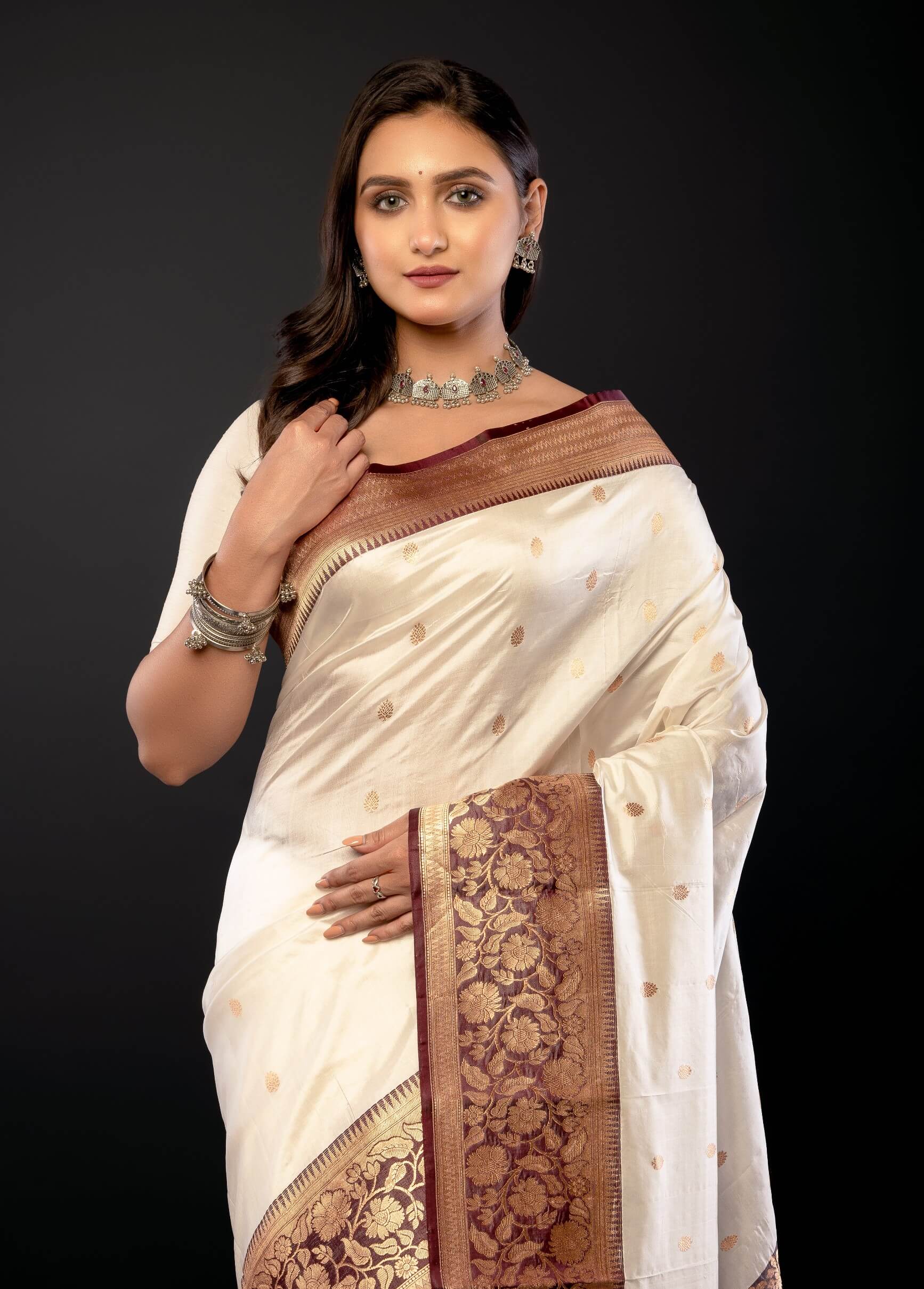 White Pure Katan Silk Saree with Contrasting Border - Anvi Couture