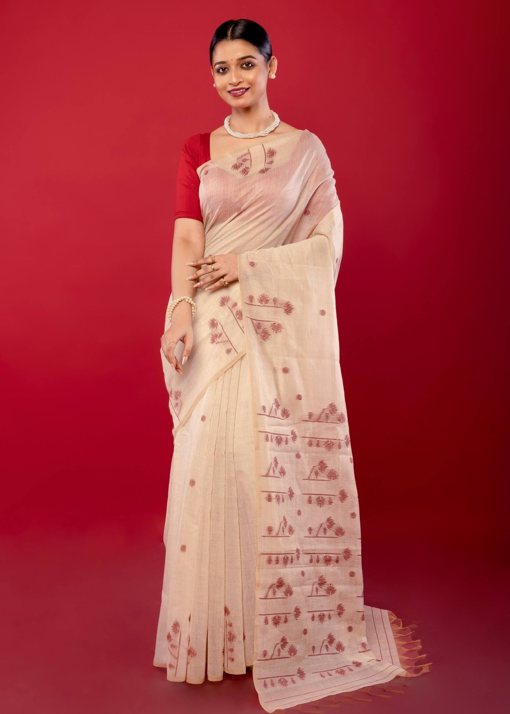 Red and White Handloom Dhakai Jamdani Cotton Saree - Anvi Couture