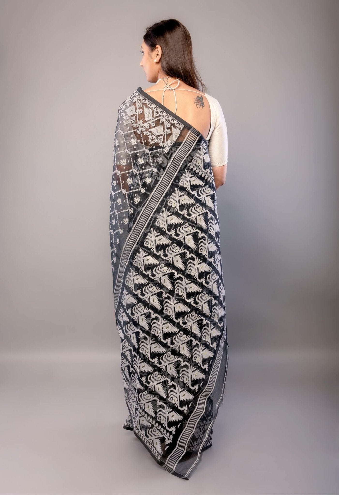 Black and White Dhakai Jamdani Saree - Anvi Couture