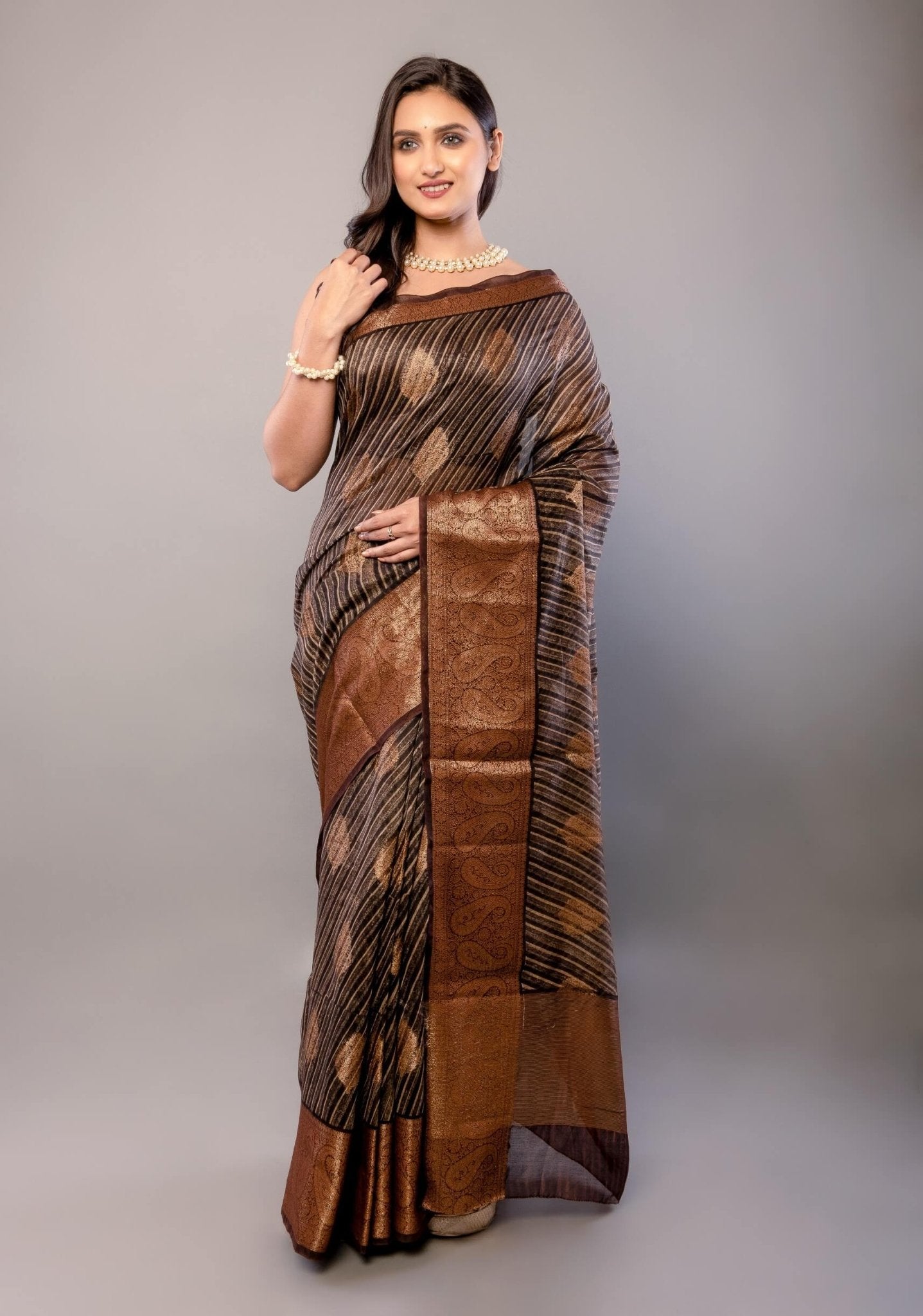 Black and Copper Zari Woven Silk Saree - Anvi Couture