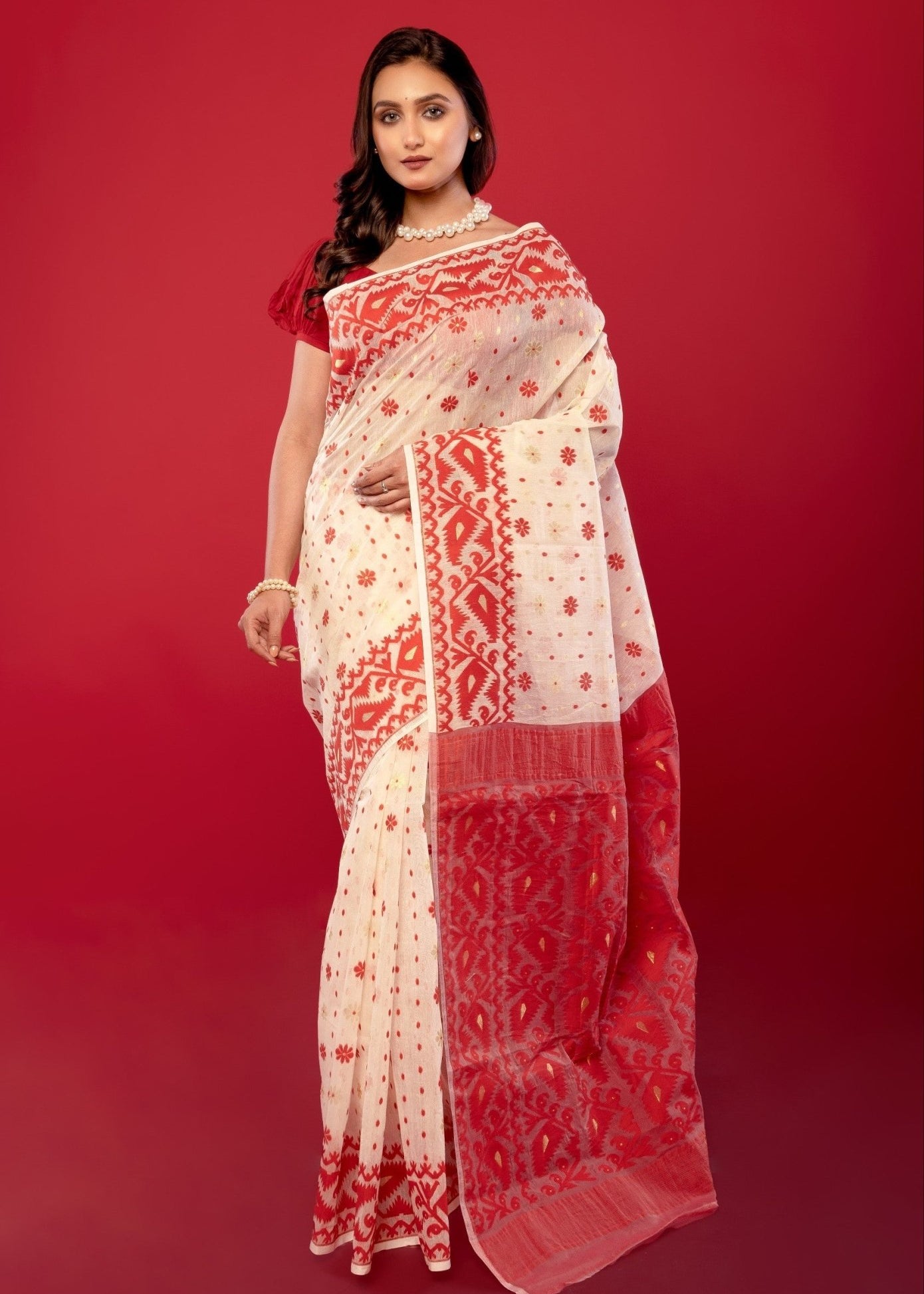 White & Red Traditional Bangladeshi Dhakai Jamdani Saree - Anvi Couture
