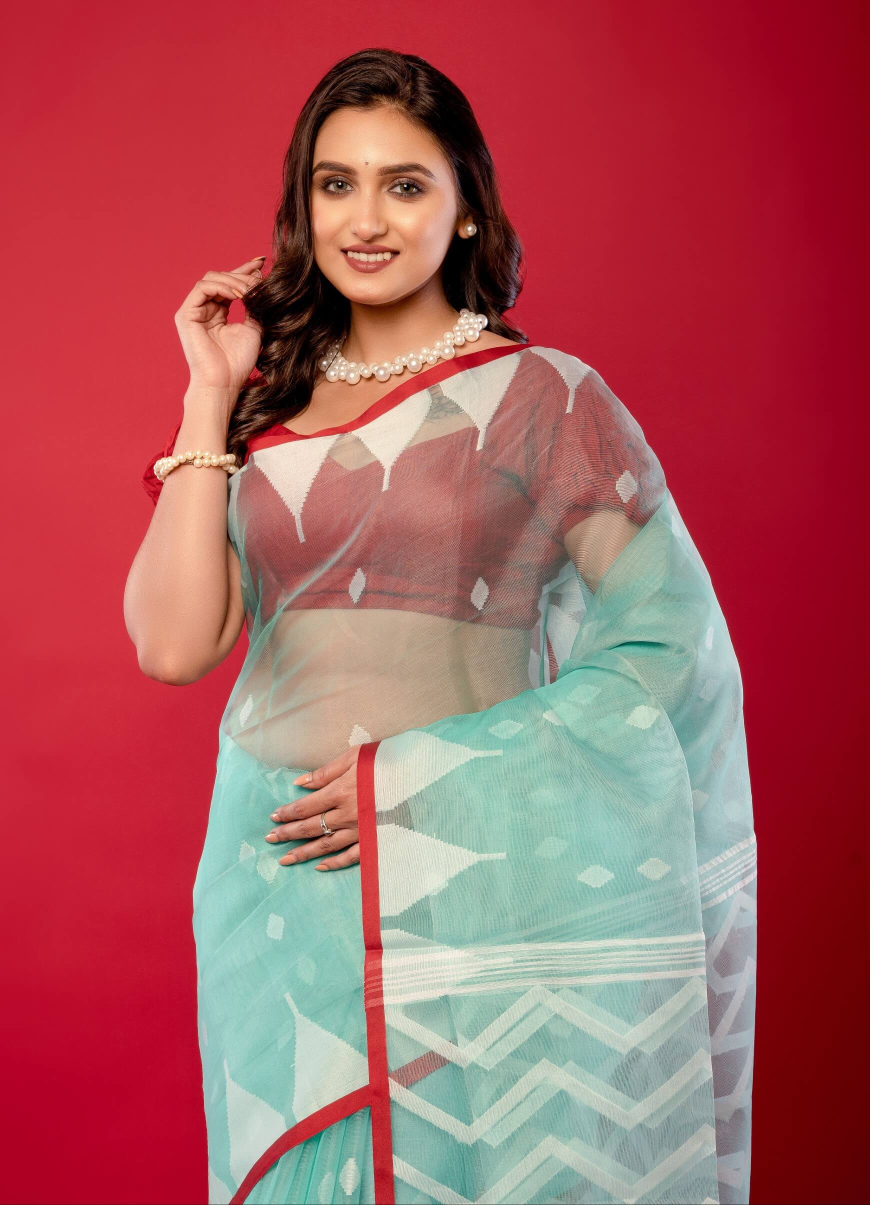 Blue & Red Handloom Muslin Silk Jamdani Saree - Elegant Handcrafted Sarees - Anvi Couture