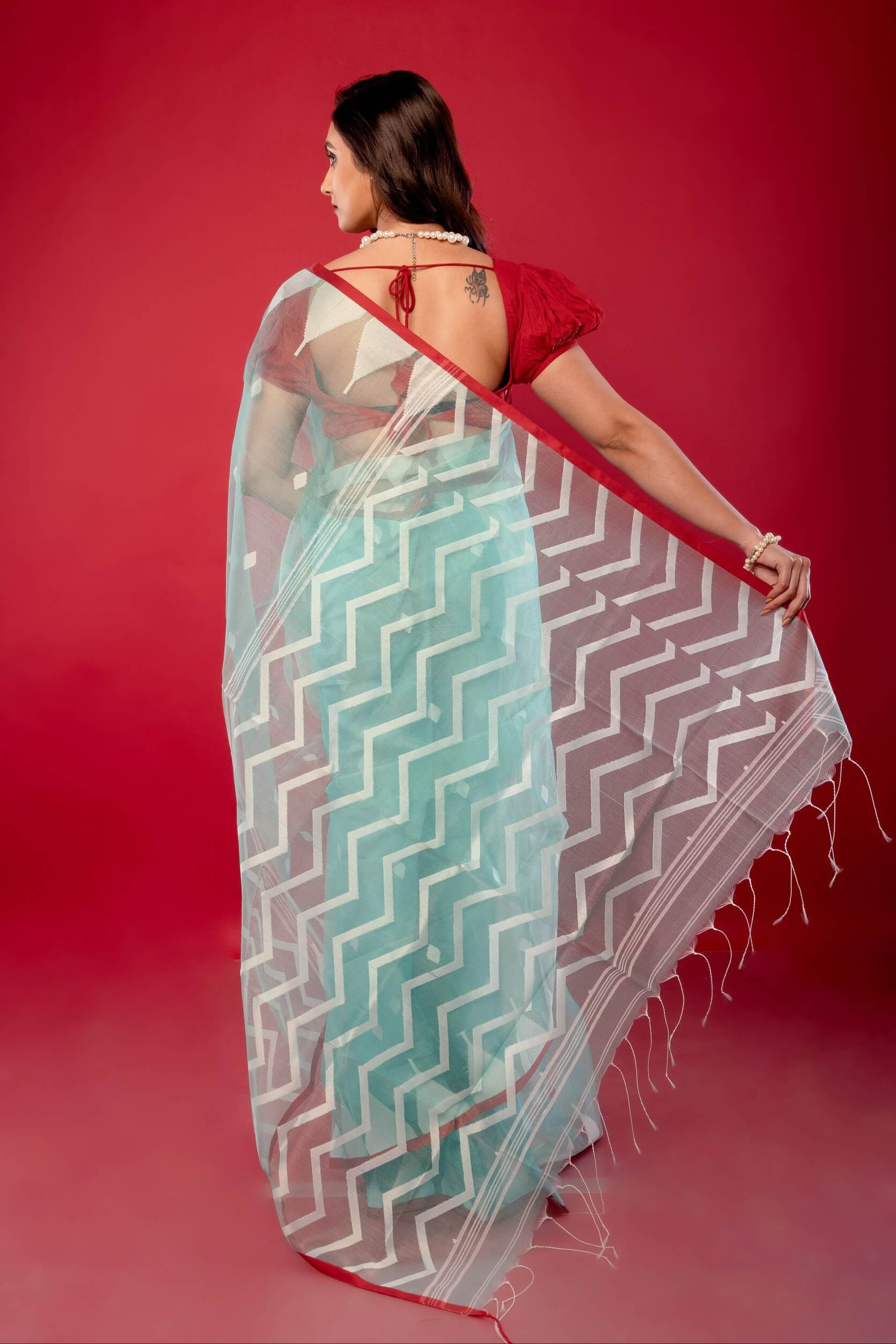 Blue & Red Handloom Muslin Silk Jamdani Saree - Elegant Handcrafted Sarees - Anvi Couture
