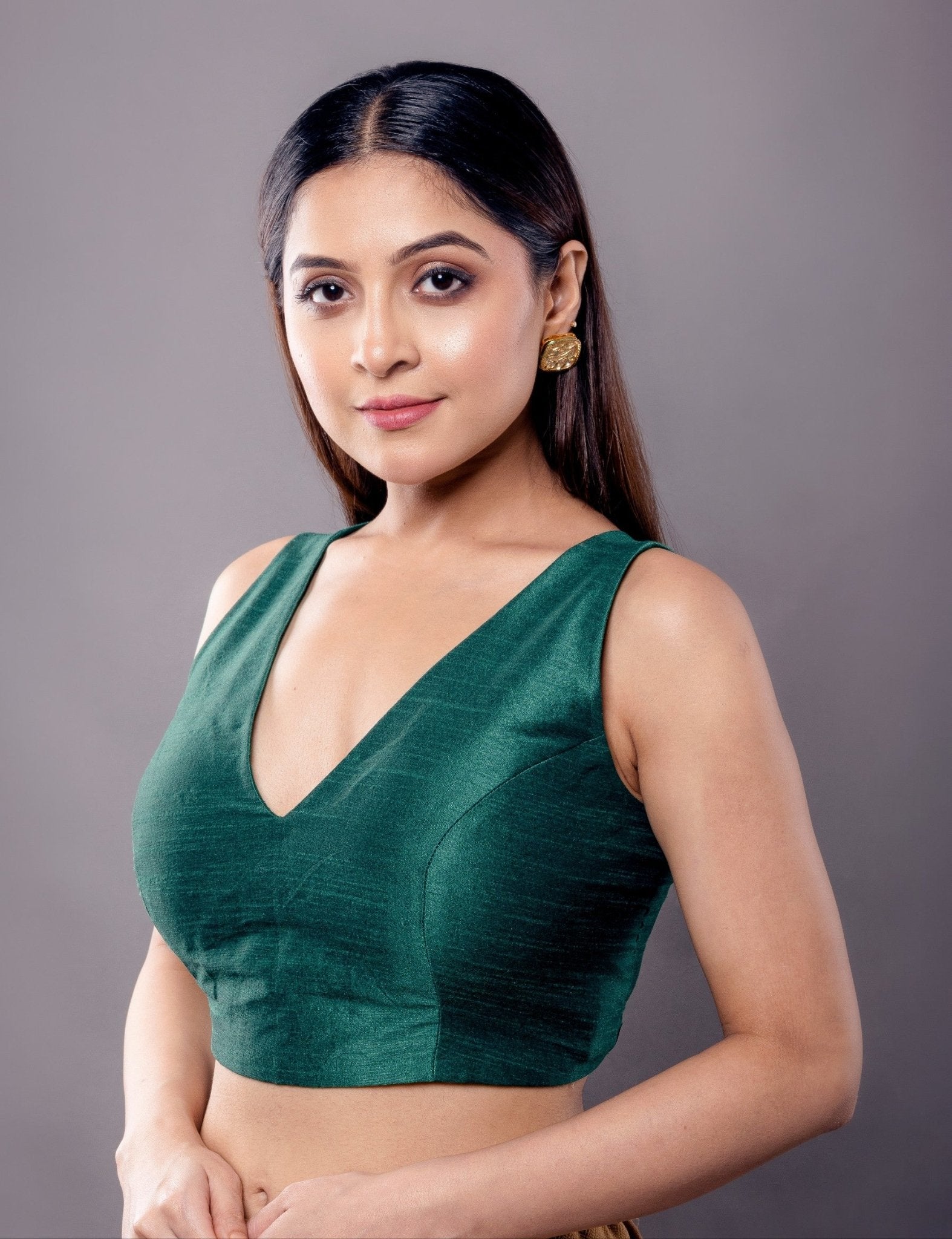 Green Sleeveless Blouse in Raw Silk with V Neckline and Back Closure - Anvi Couture