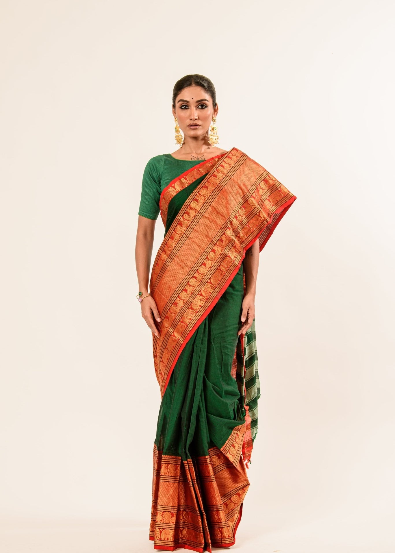Dark green Pure Mangalgiri Handloom Cotton Silk Saree in Orange and Gold Border - Image 3