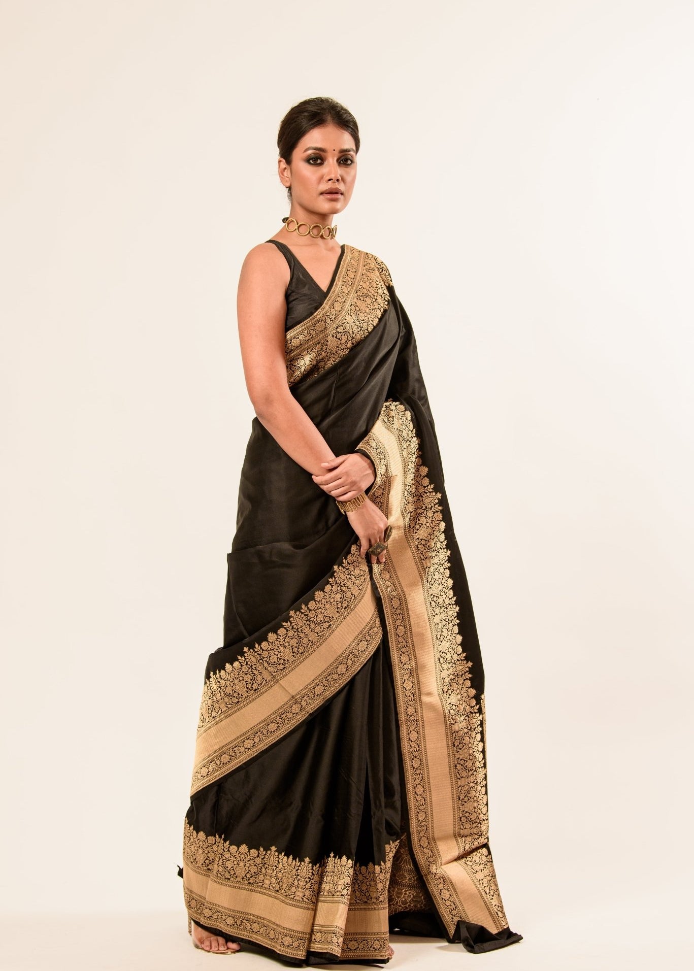 Gold Broad Border Katan Silk Handwoven Banarasi Saree - Image 4