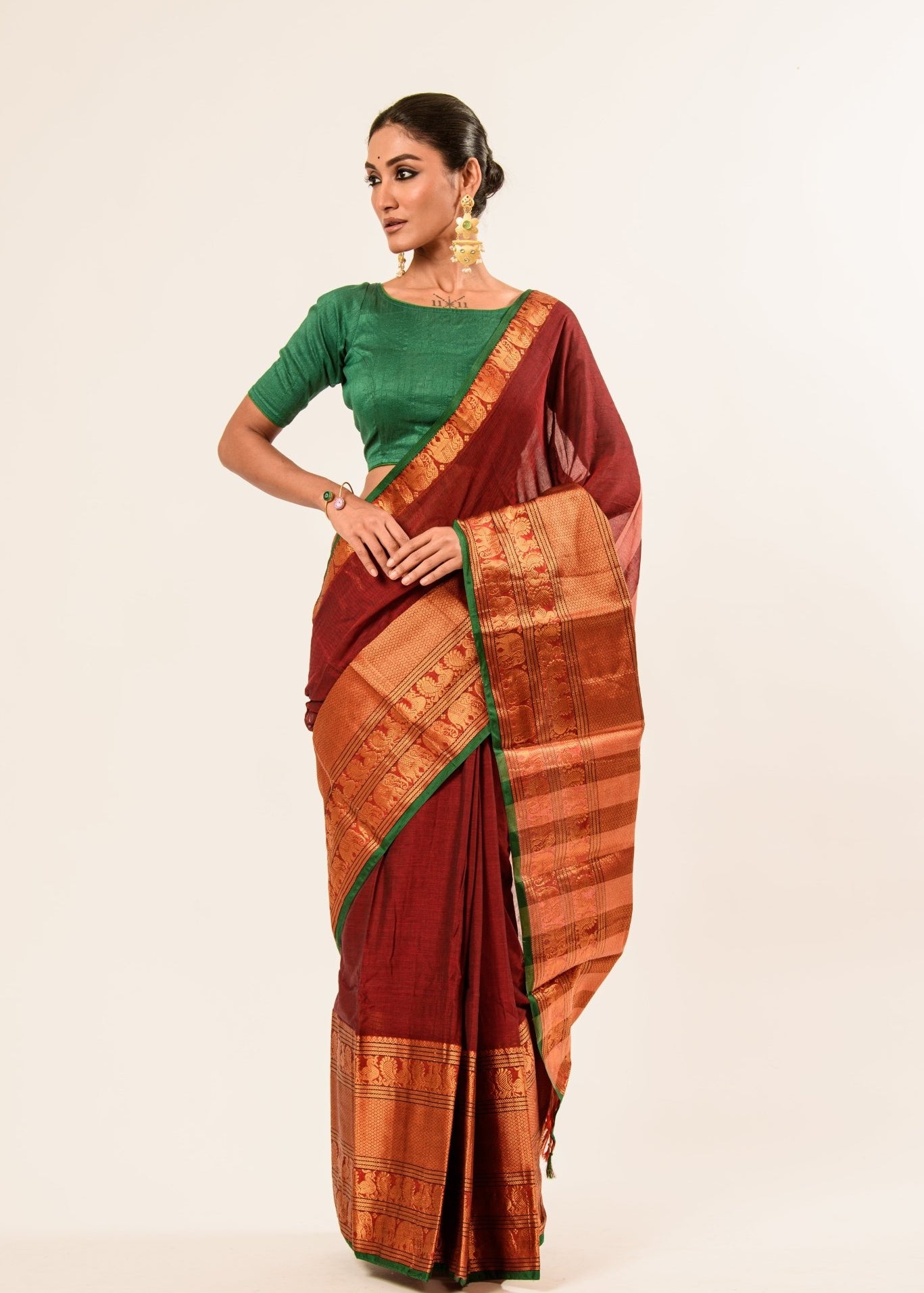 Maroon Color Pure Mangalgiri Handloom Cotton Silk Saree in Gold and Green color Border - Anvi Couture