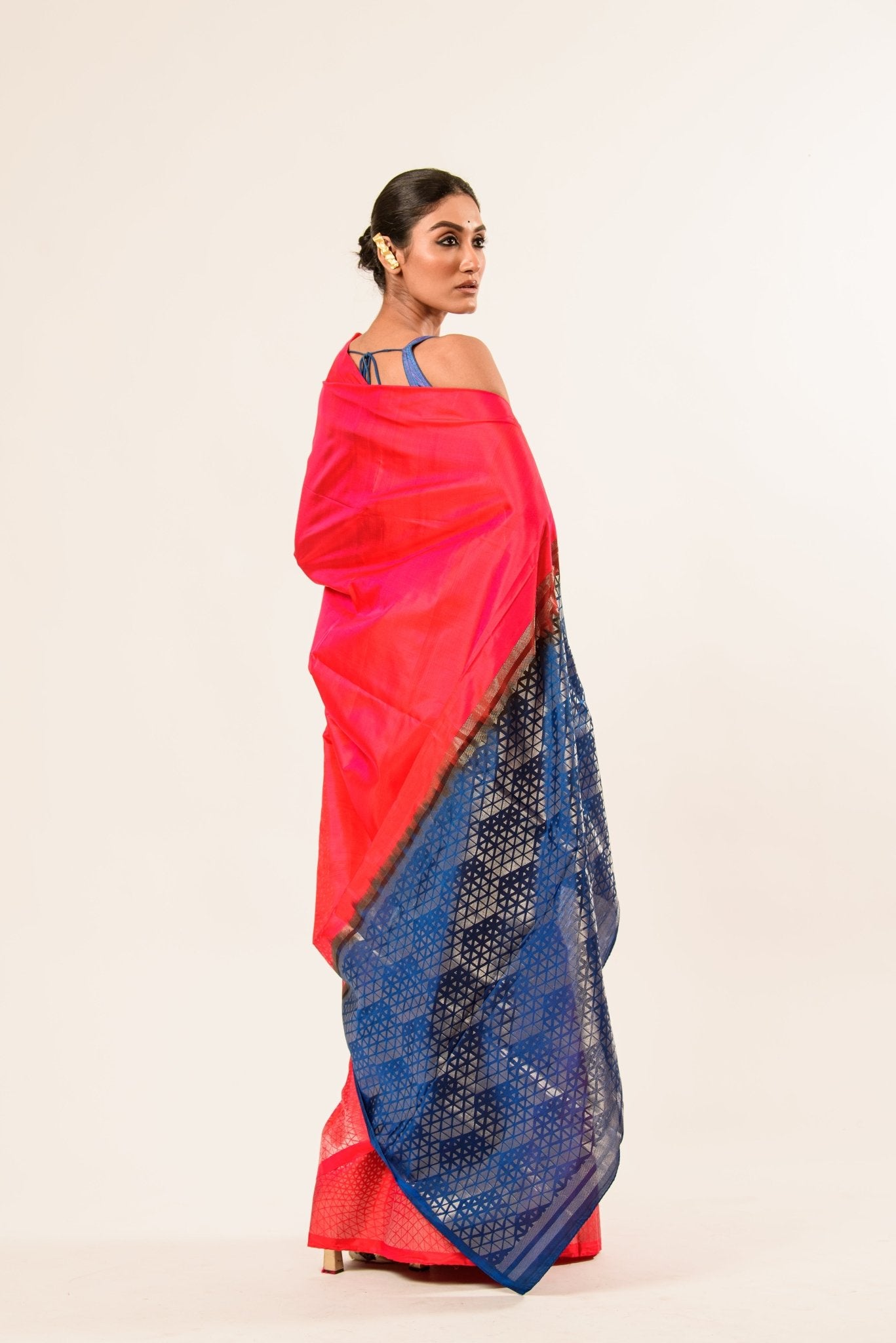 Fusia Pink and Blue Kanjivaram Silk Saree with Geometric Pattern Border - Anvi Couture