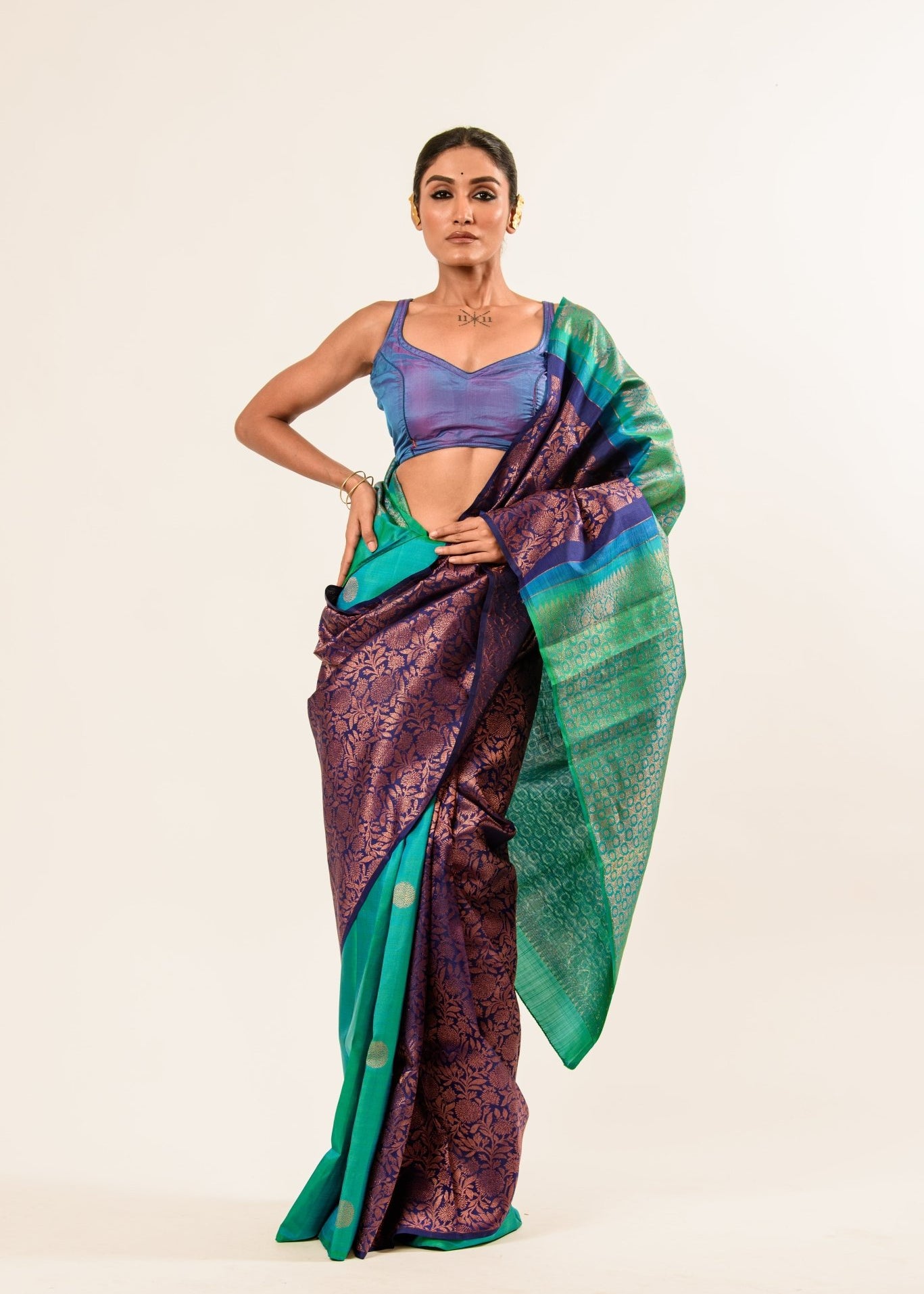 Dark Blue & Green Pure Kanjivaram Silk Saree - Image 3