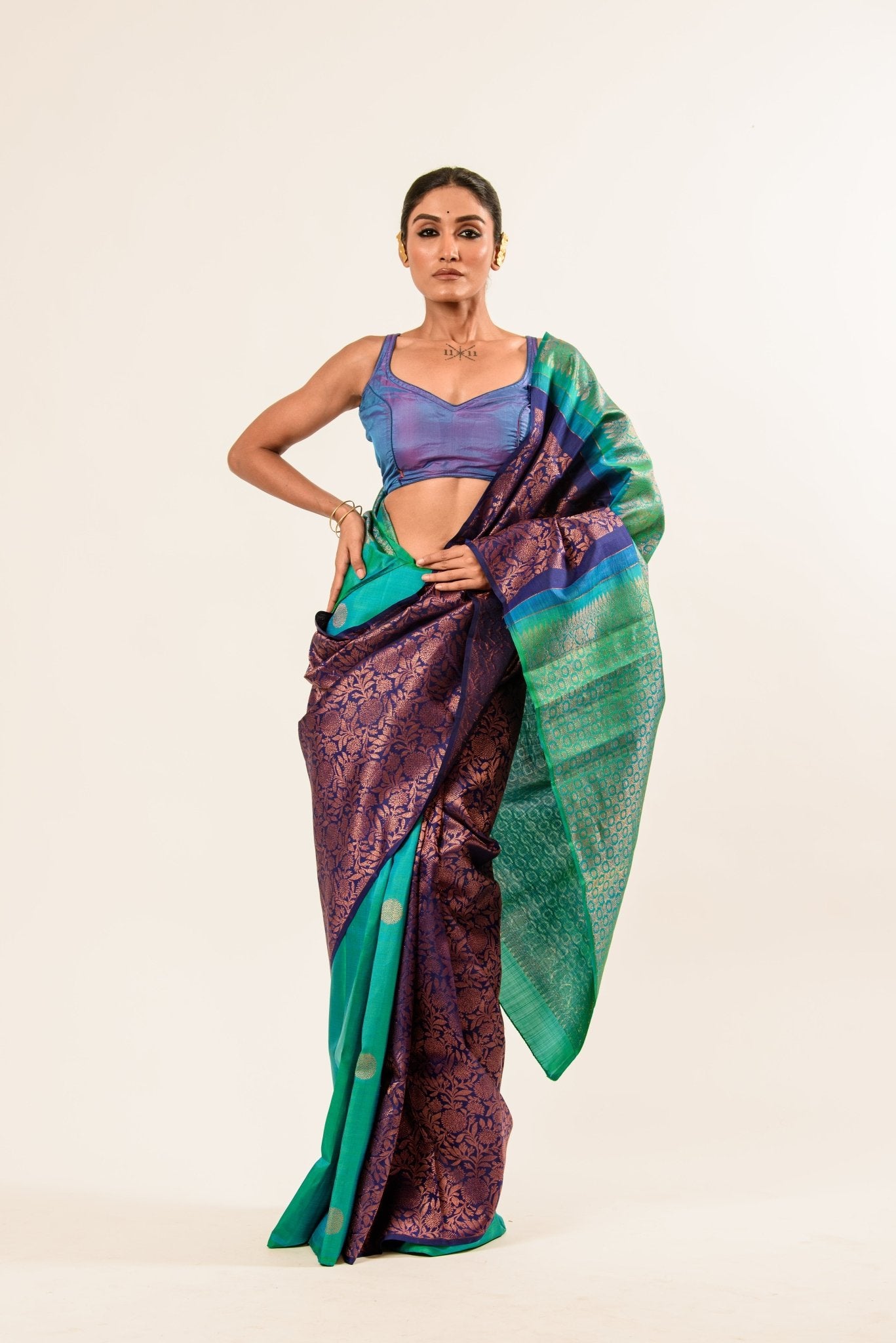 Dark Blue and Green Pure Kanjivaram/Kanchipuram Silk Saree - Anvi Couture