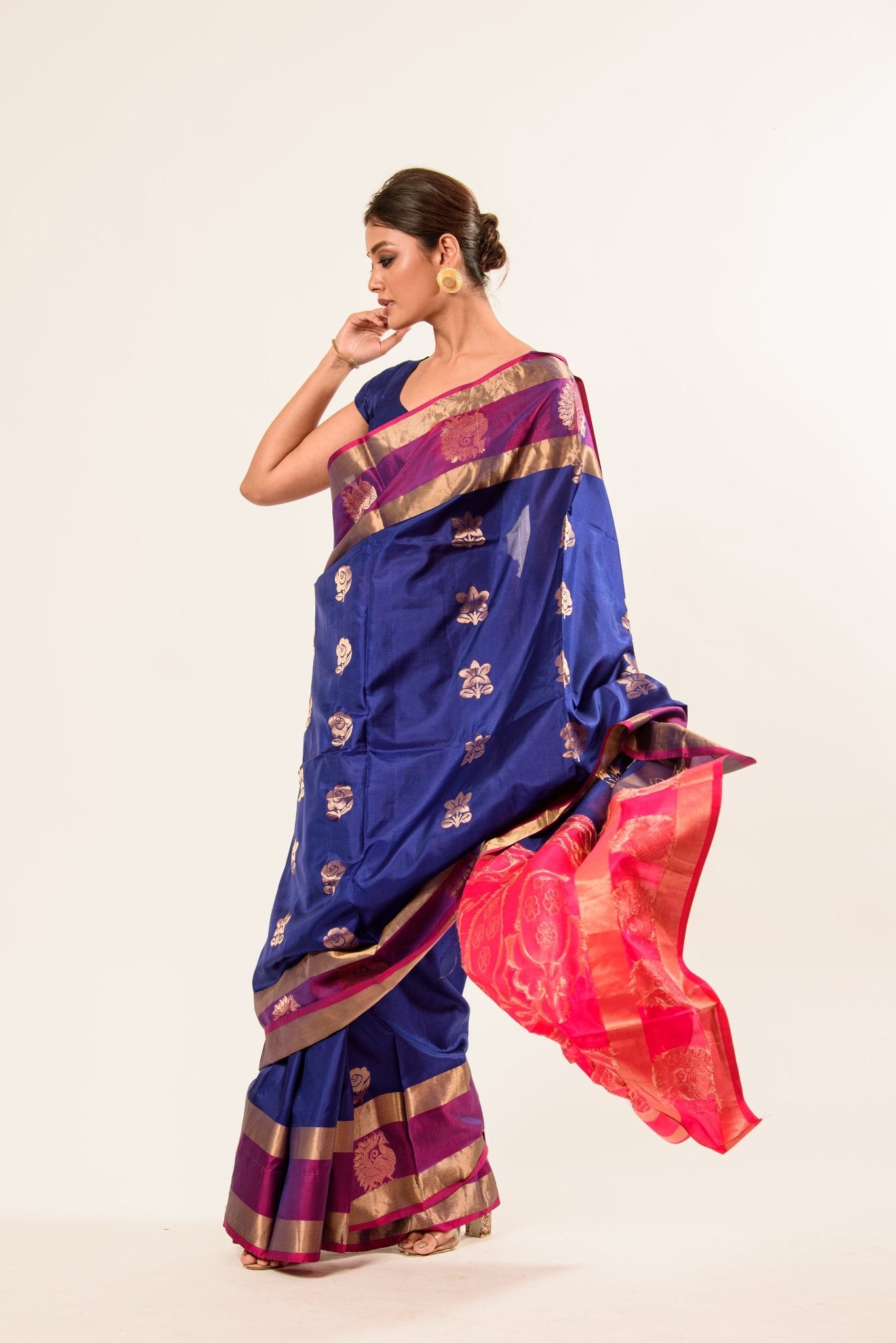 Midnight Blue Kanchipuram Silk Saree with Mayil Buttas Weaving - Anvi Couture