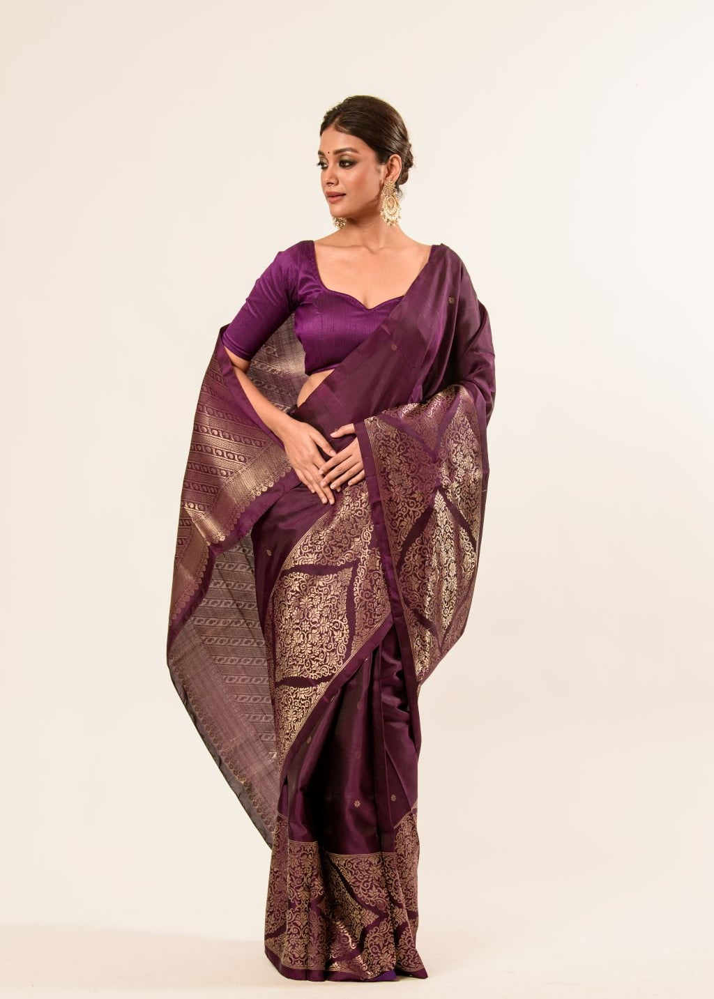 Dark Wine Handwoven Banarasi Silk Saree - Anvi Couture