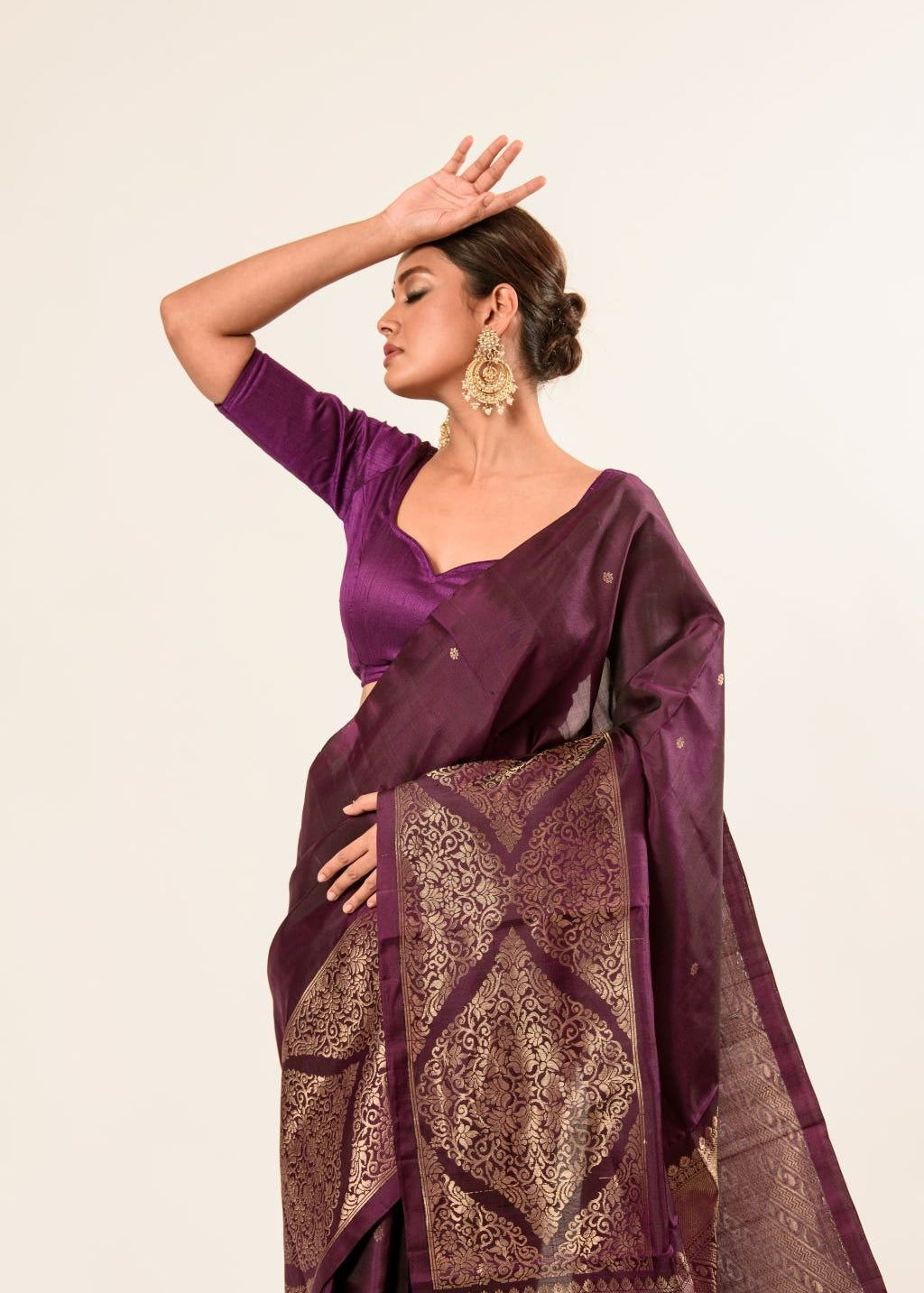 Dark Wine Handwoven Banarasi Silk Saree - Image 4