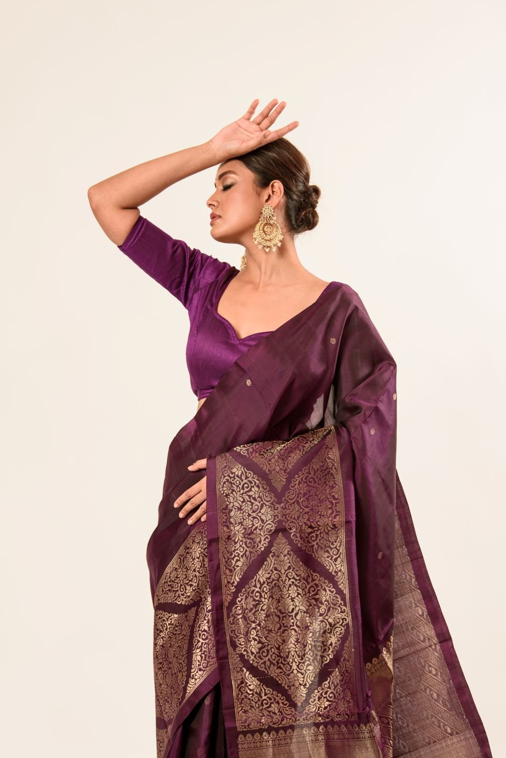 Dark Wine Handwoven Banarasi Silk Saree - Anvi Couture