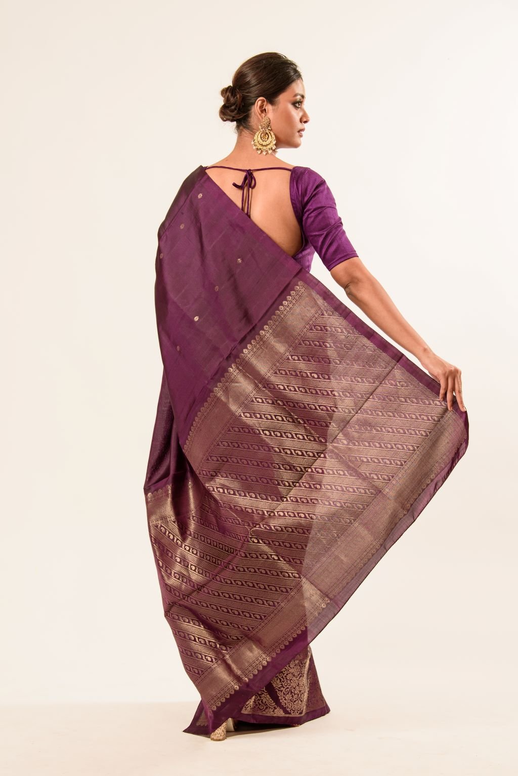 Dark Wine Handwoven Banarasi Silk Saree - Image 3