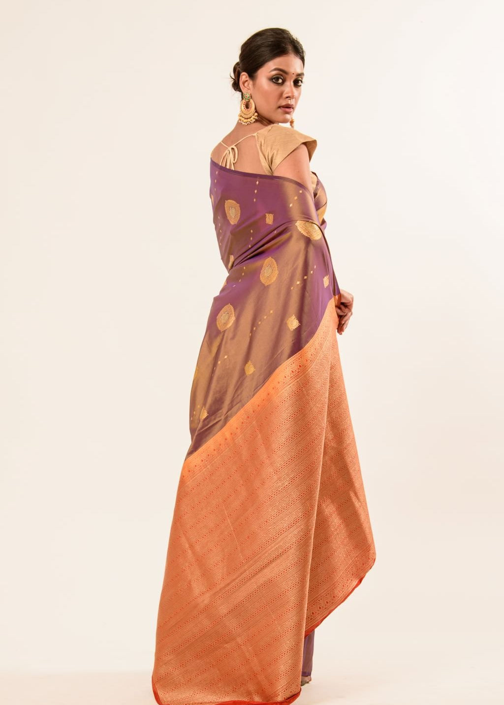Light Brown Dual Tone Kanjivaram Silk Saree - Image 3