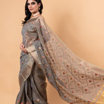 Grey saree in Zari Kota silk with Hand woven floral Jaal work - Image 4