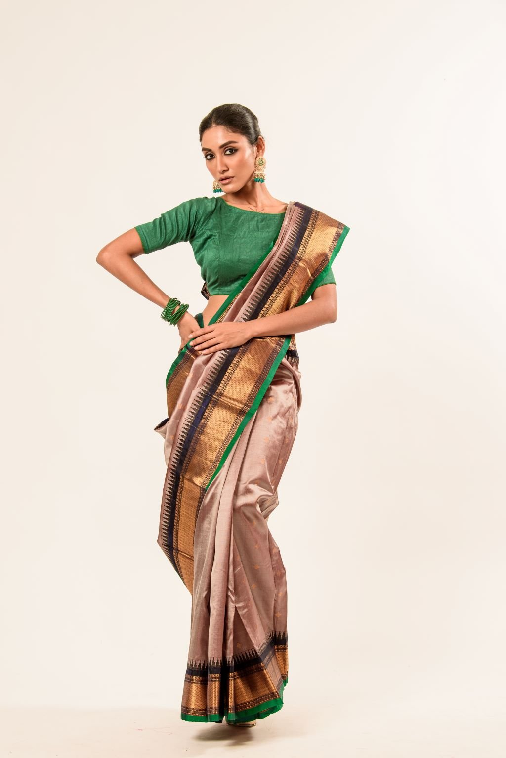 Pink Pure Gadwal Silk Saree with Green Zari Border and Pallu - Anvi Couture