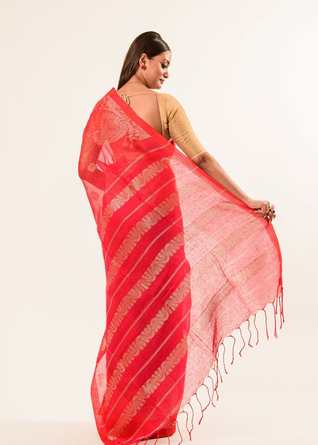 Pink Pure Cotton Linen Saree with Gold Zari Border and Floral Motifs - Anvi Couture