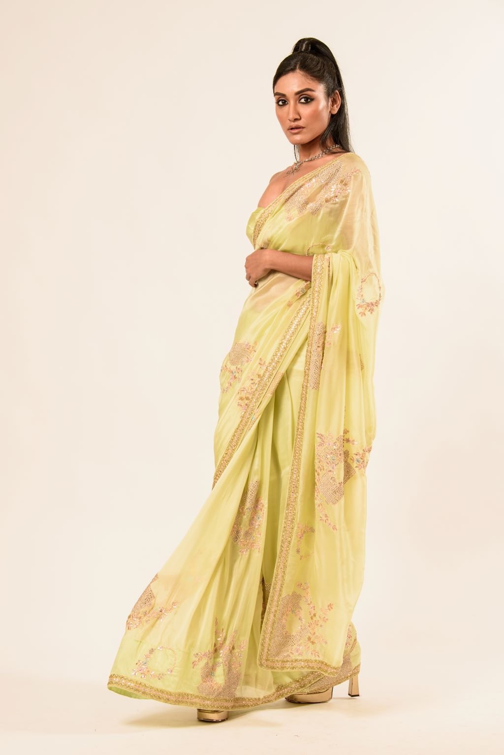 Light Yellow Hand Embroidered Crepe Silk Saree - Image 3