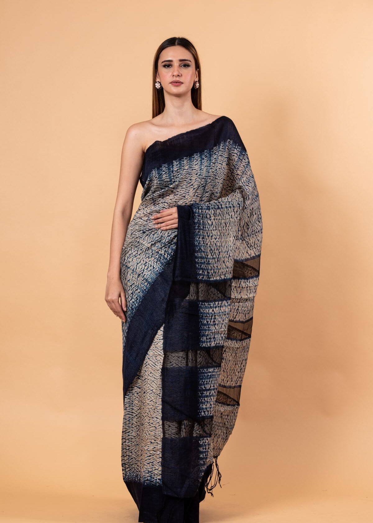 Blue and White Shibhori Handloom Saree in Pure Matka Silk - Image 2