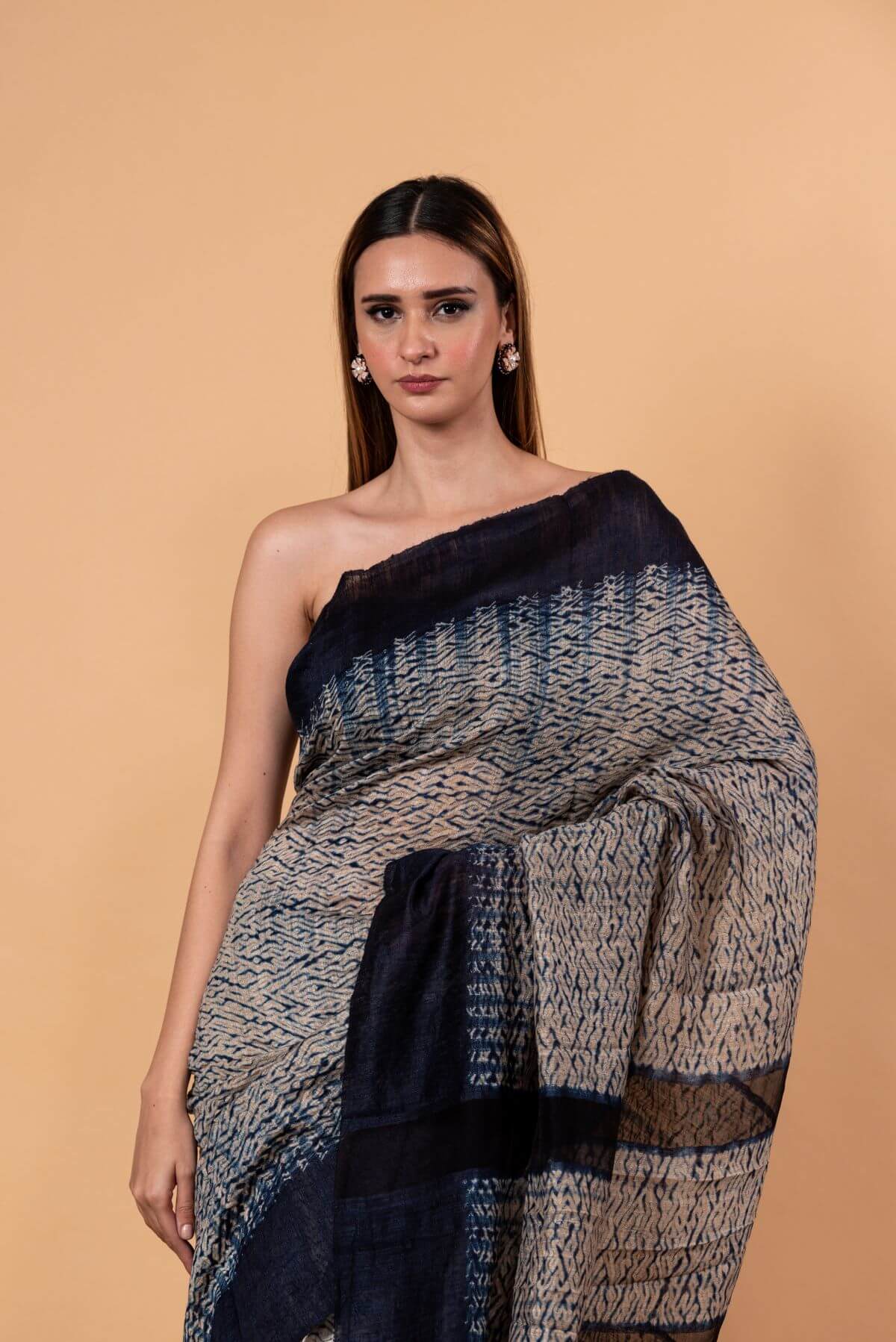 Blue and White Shibhori Handloom Saree in Pure Matka Silk - Image 4