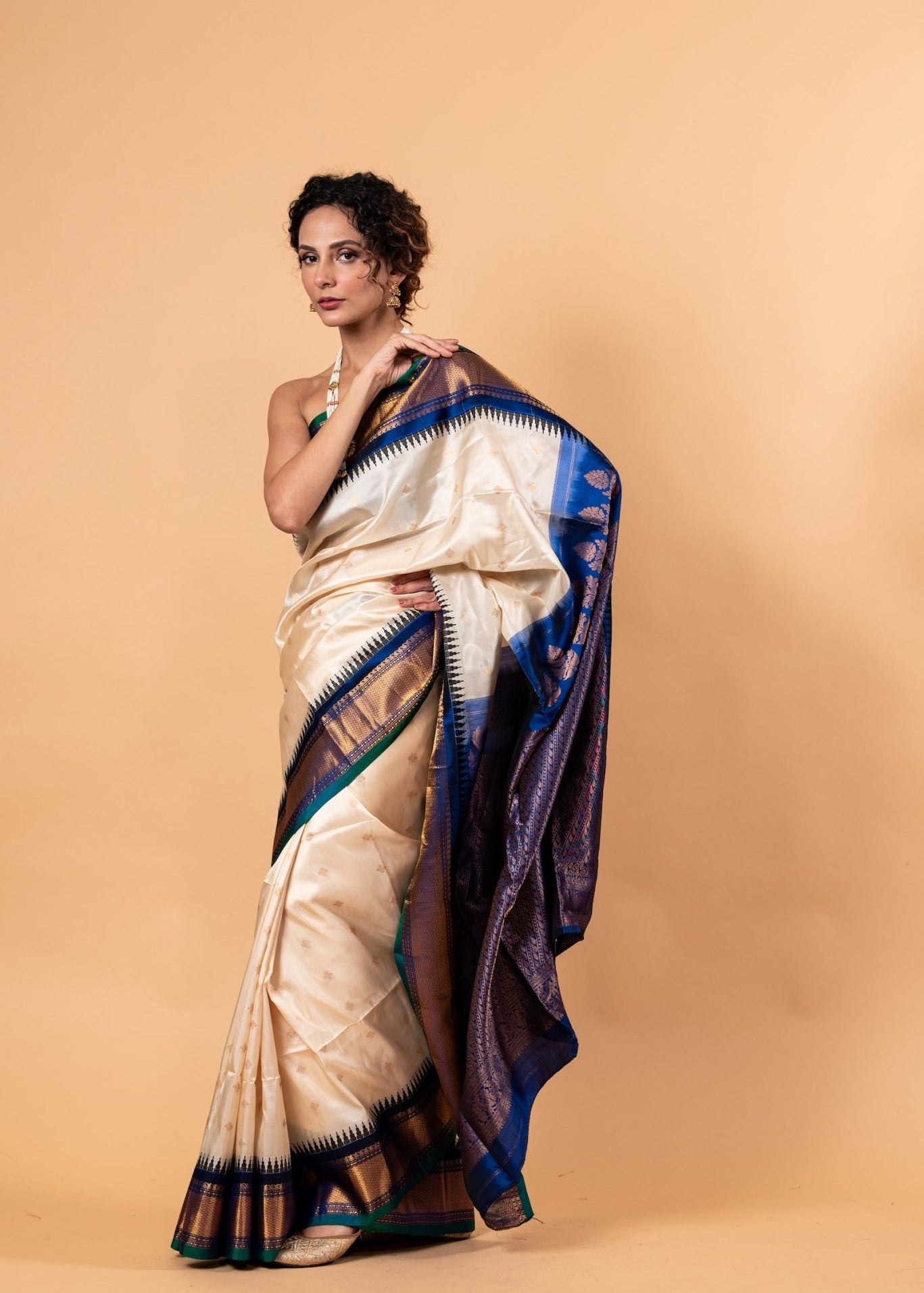 Pearl White Gadwal Silk Saree with Floral Motifs - Anvi Couture - Image 4
