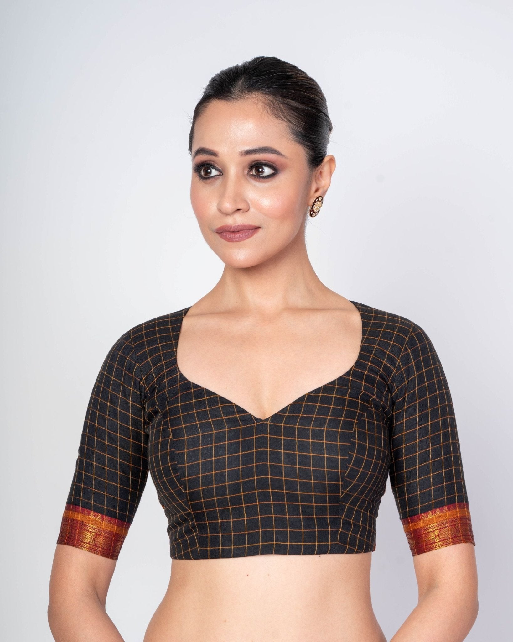 Black Blouse with Sweetheart Neck in Mangalgiri Cotton Silk & Zari Border - Anvi Couture