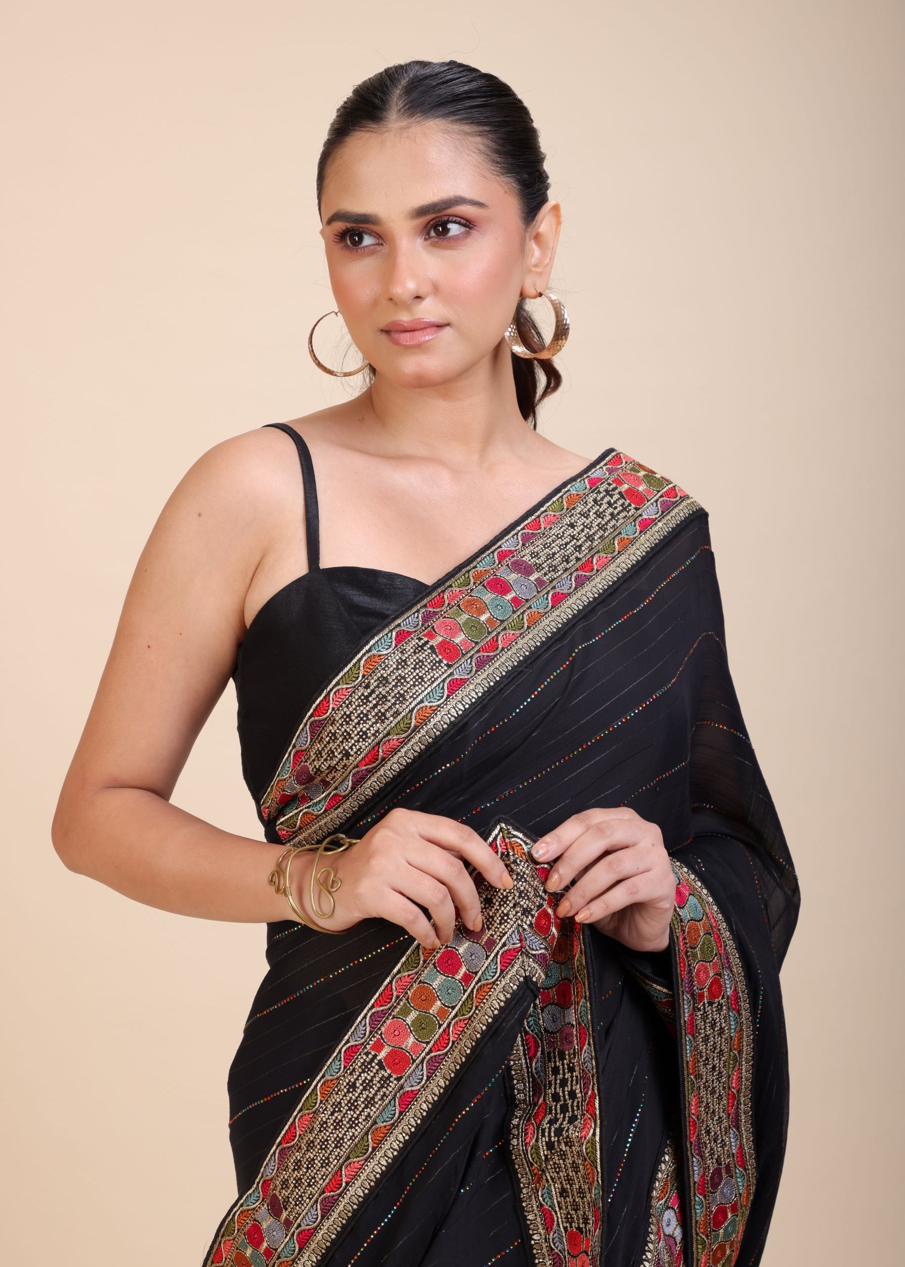 Black Georgette Saree With Multicolor Lace Border Close Up